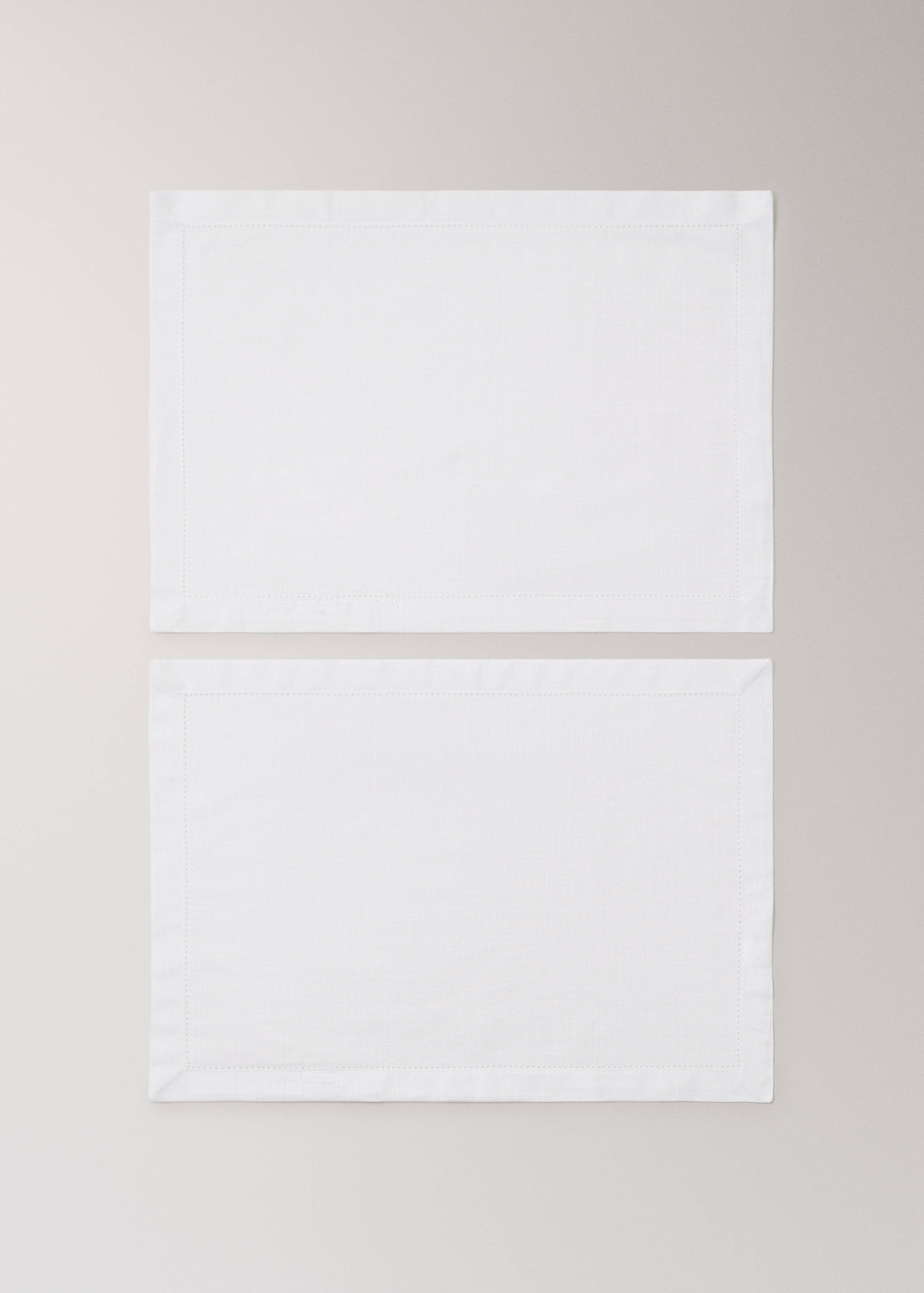 Cotton placemat with hemstitch - Article without model