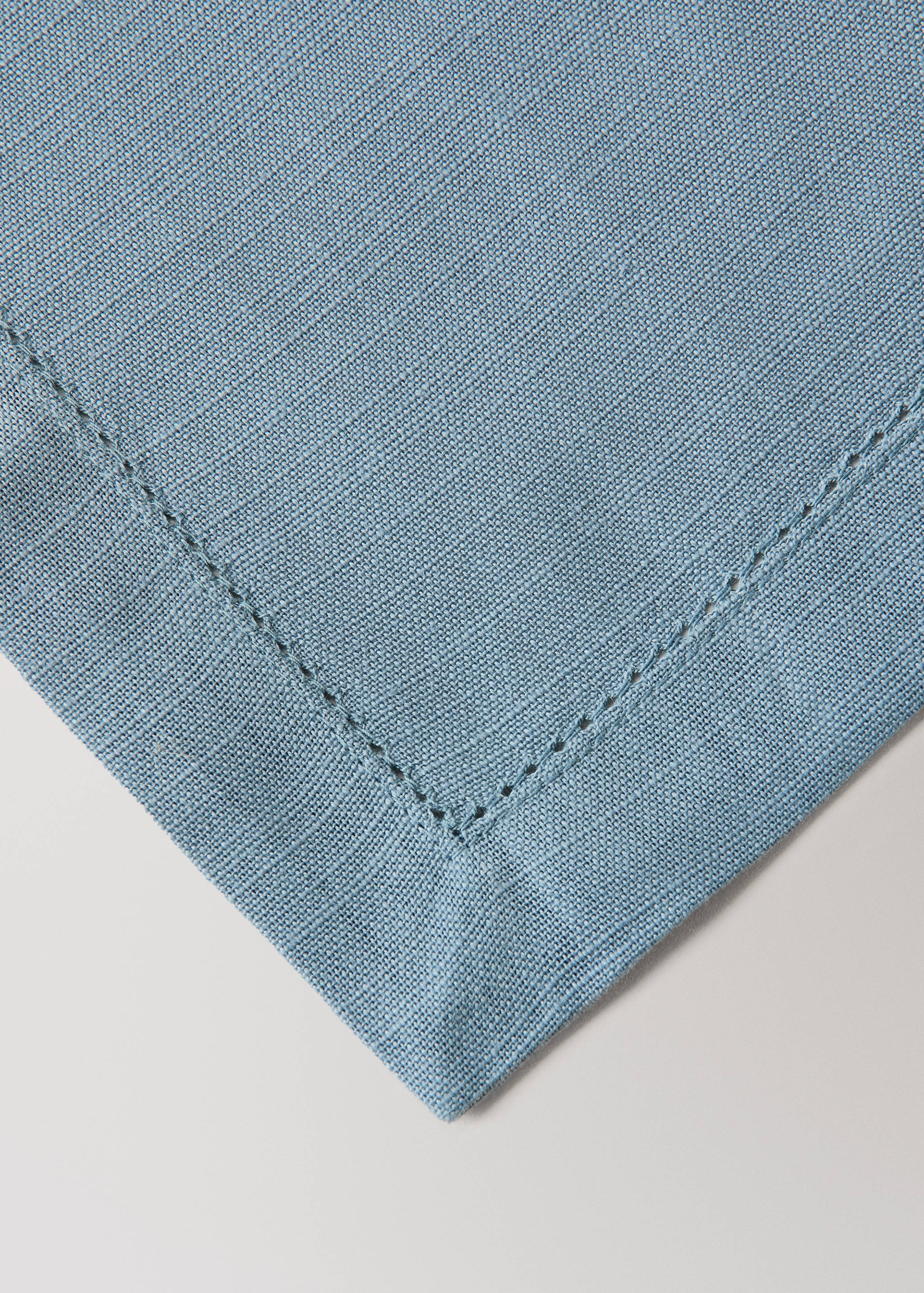 Hemstitch detail table mats - Details of the article 2