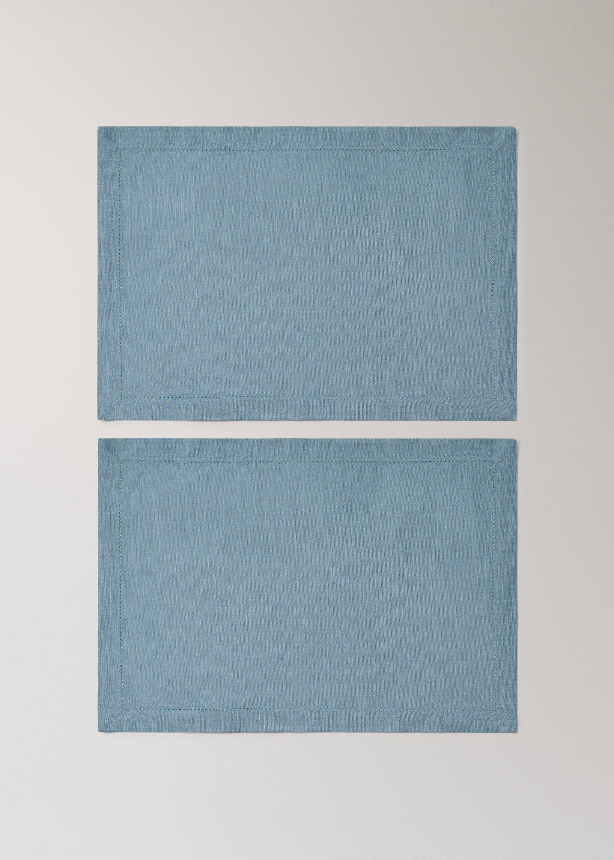 Cotton placemat with hemstitch - Article without model, Blue. Ref: 27043277-00.