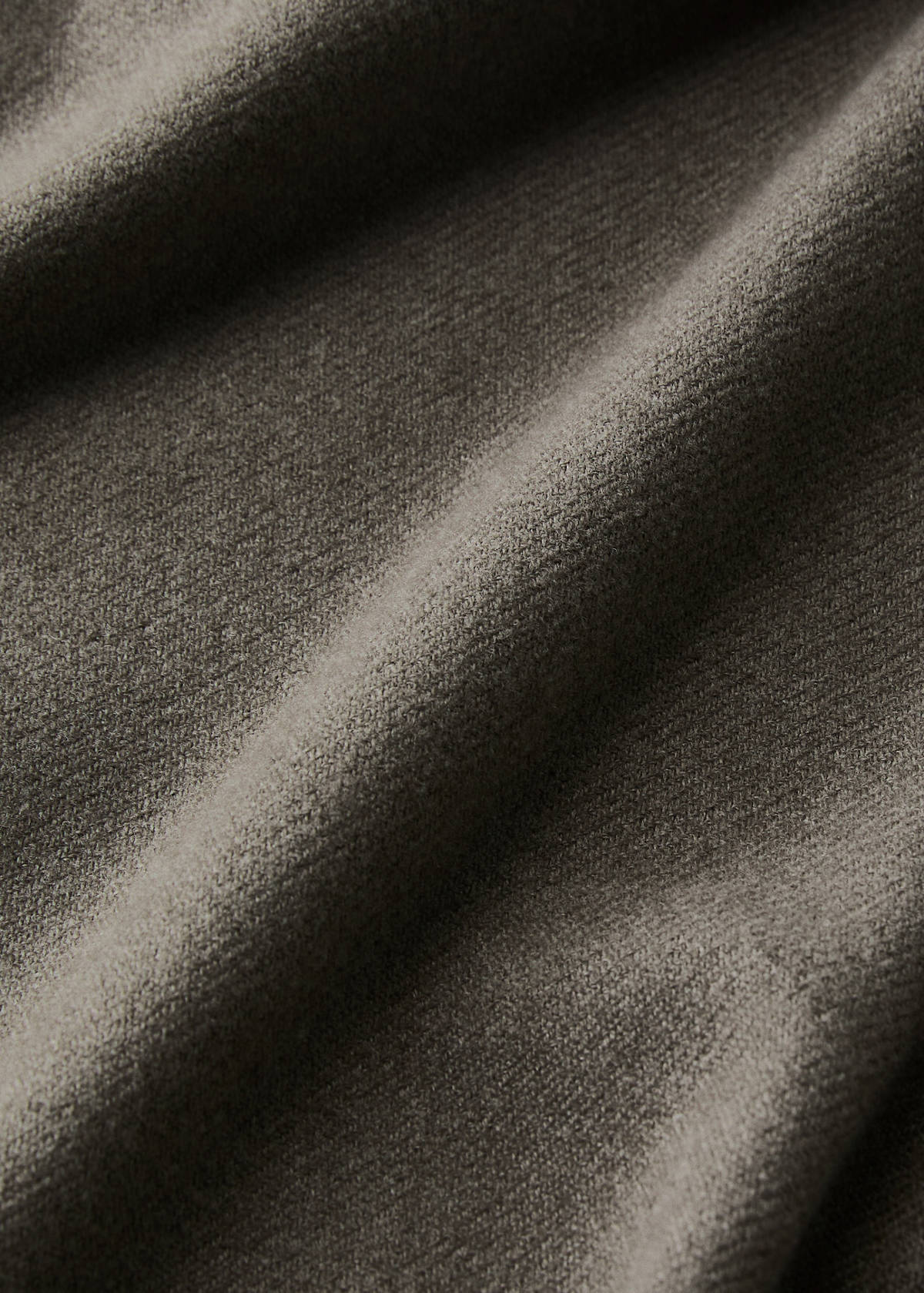 Soft blanket with fringe detail — Light/Pastel Brown