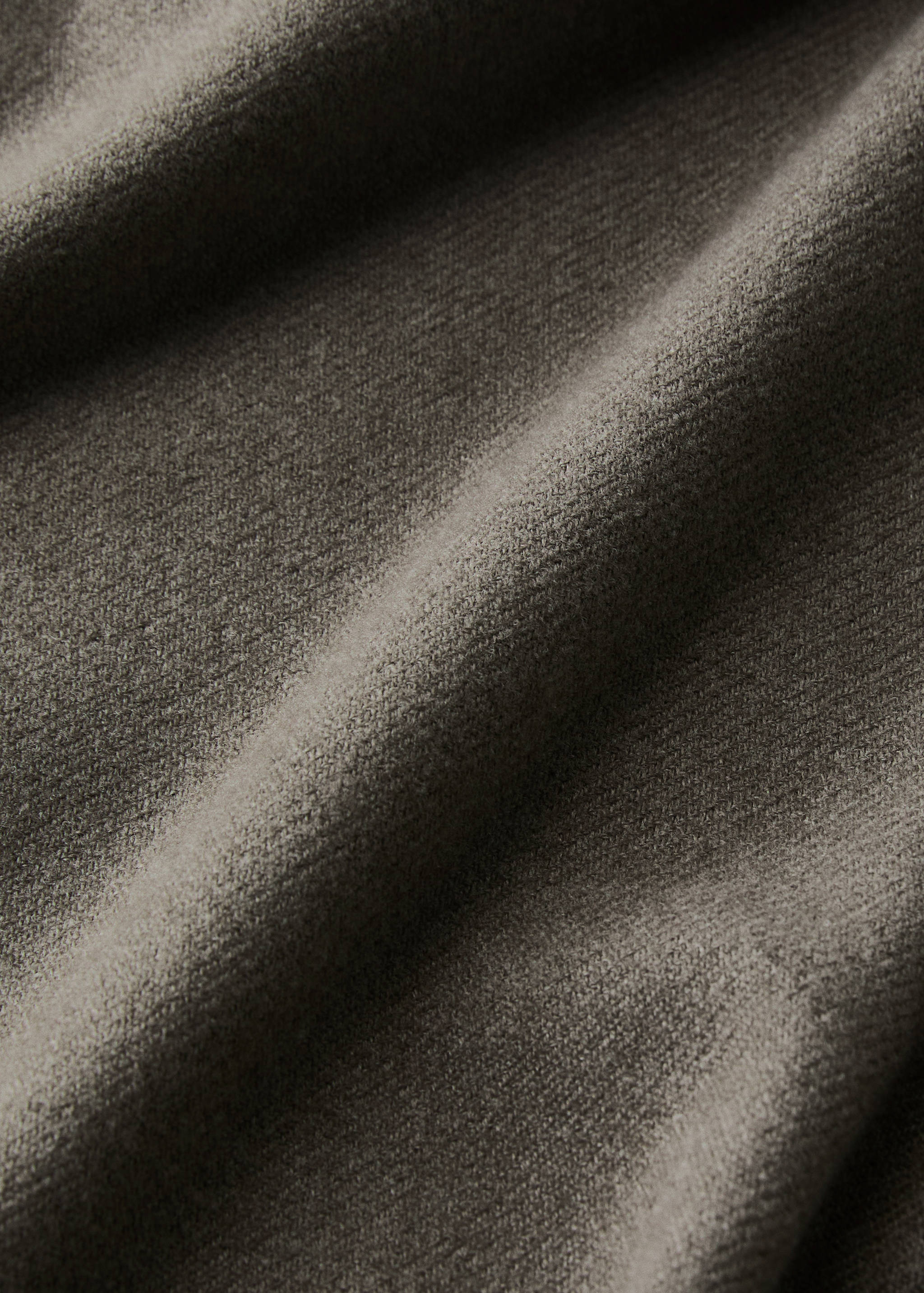 Mjukt täcke med fransdetaljer - Detaljer om artikeln 1