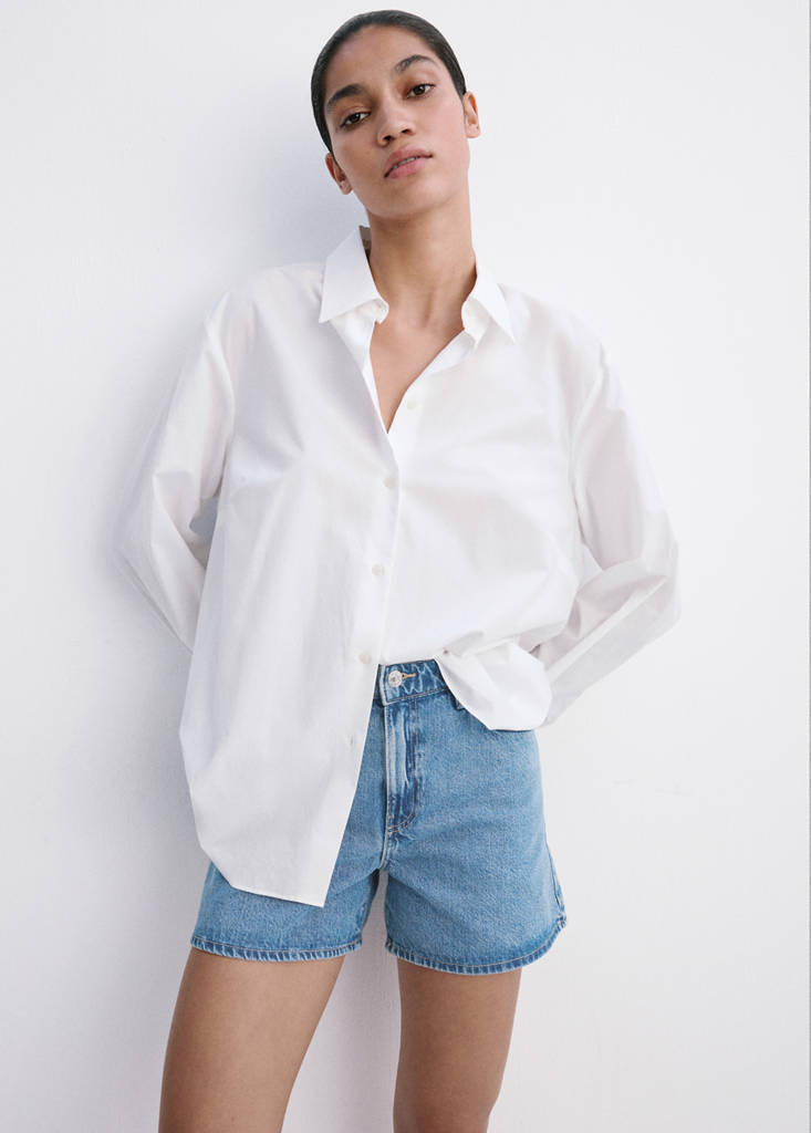 High-waisted straight-fit denim shorts — Medium Blue