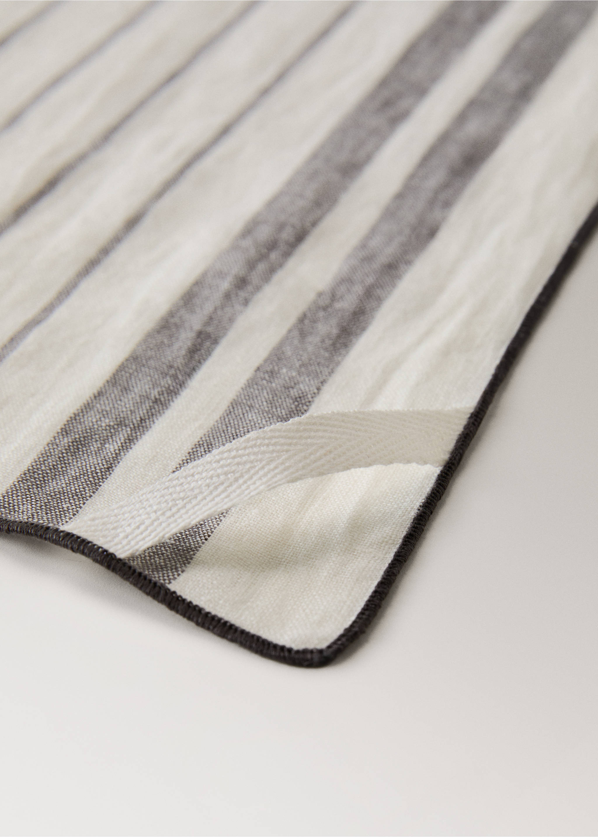 100% linen striped kitchen towel with trim - Details of the article 2, White. Ref: 27043289-00.