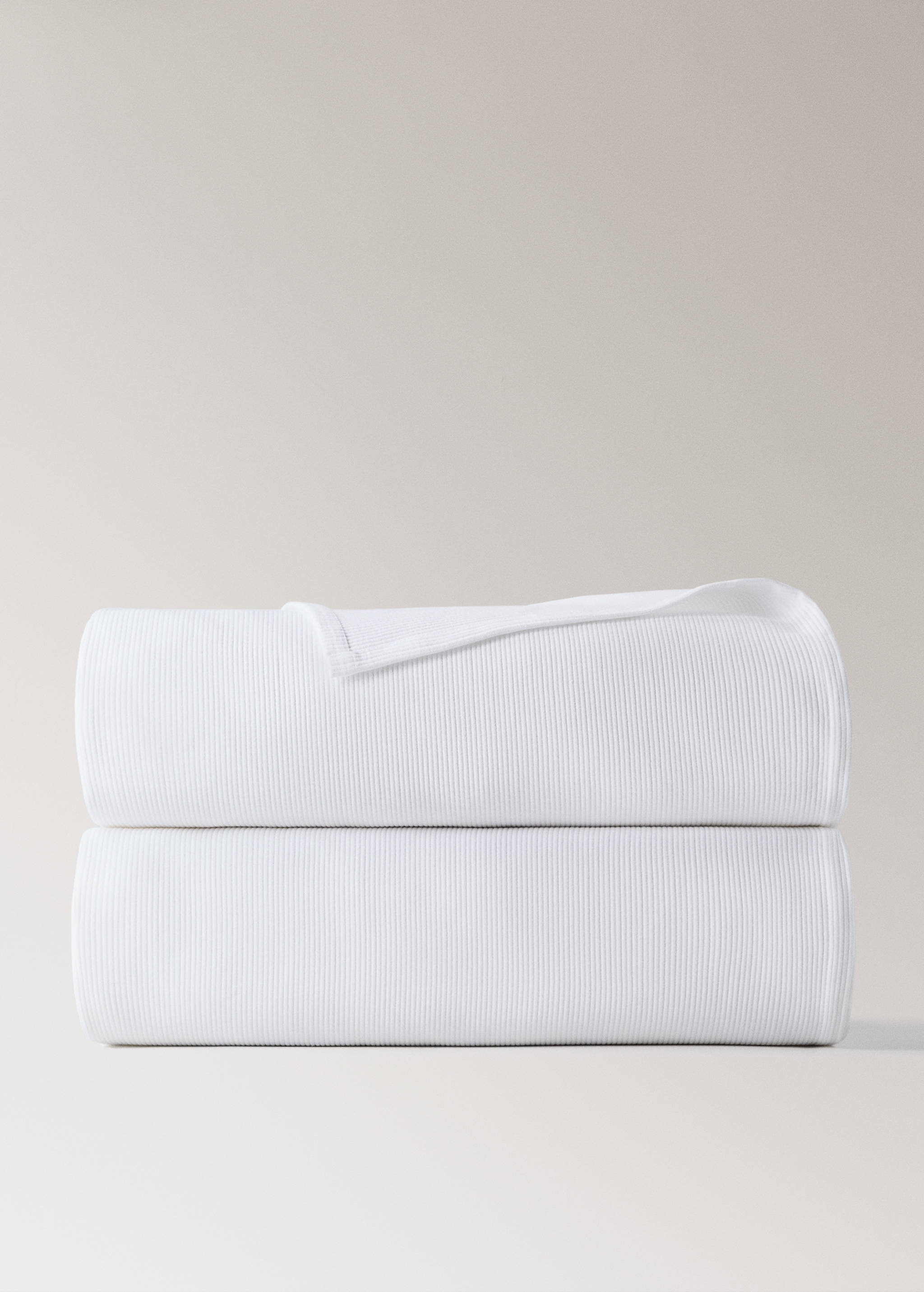 Jacquard cotton bedspread with fine stripes for a single bed (90 cm) - Article without model