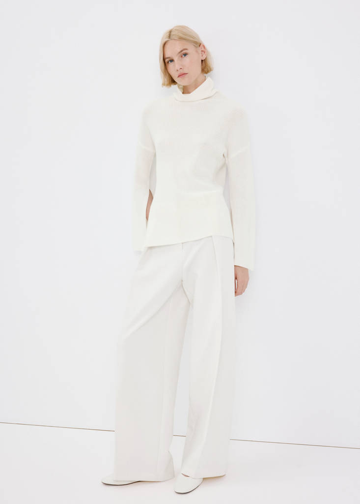 Turtleneck knit sweater — Off White