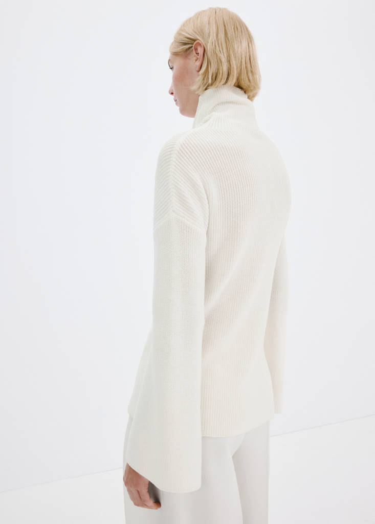 Turtleneck knit sweater — Off White