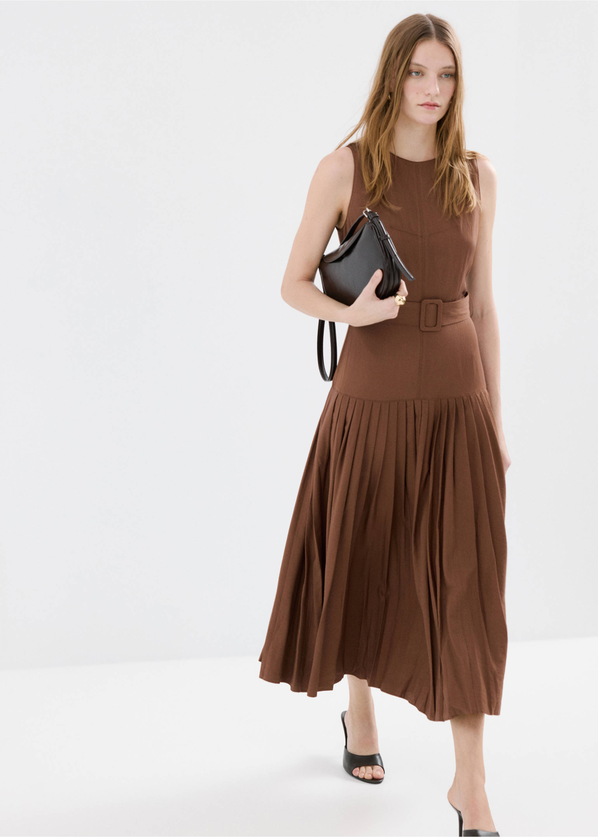 褶皱喇叭连衣裙 - null, 褐色. Ref: 27043304-00.