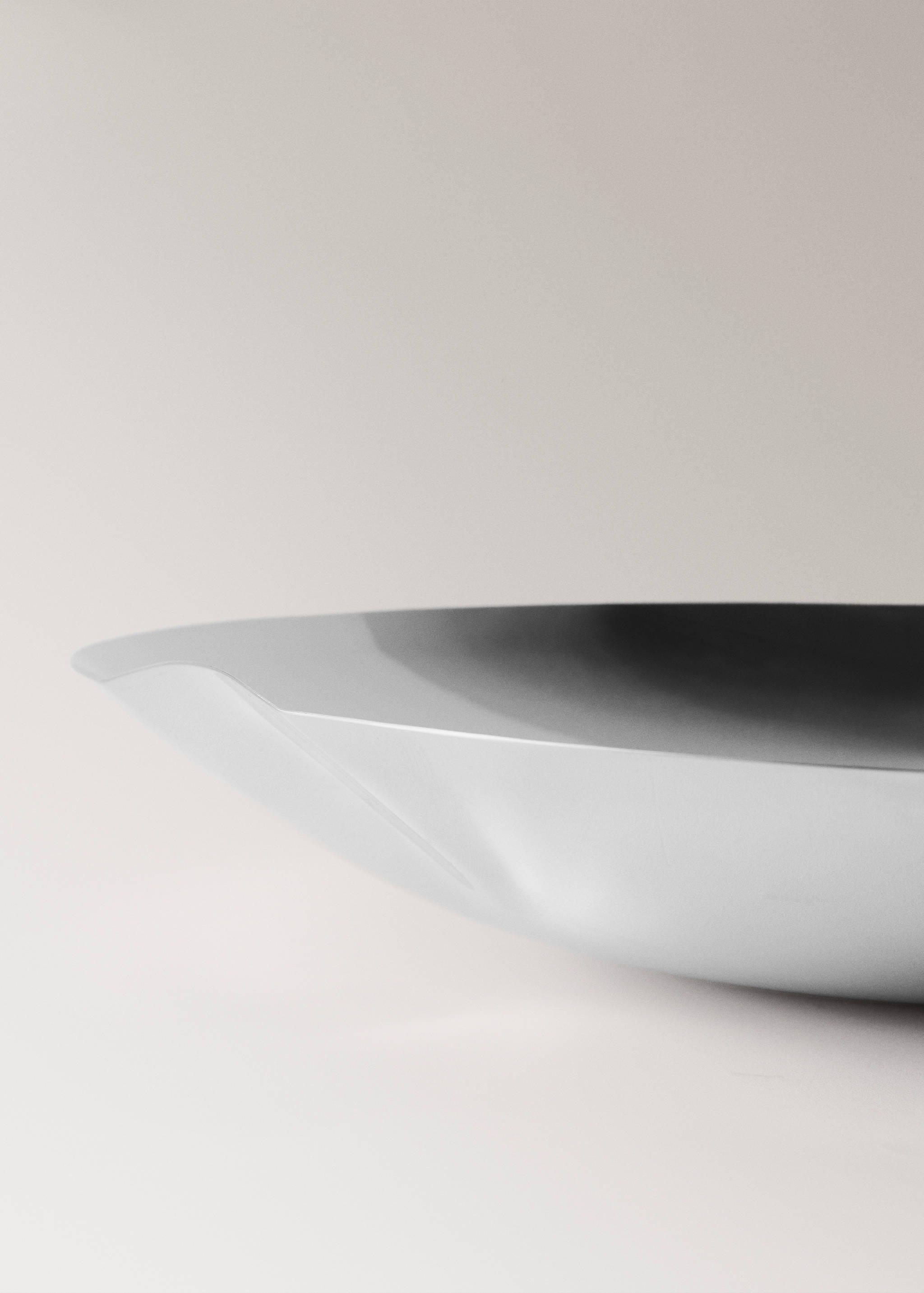 Grote decoratieve tray van staal - Detail van het artikel 1