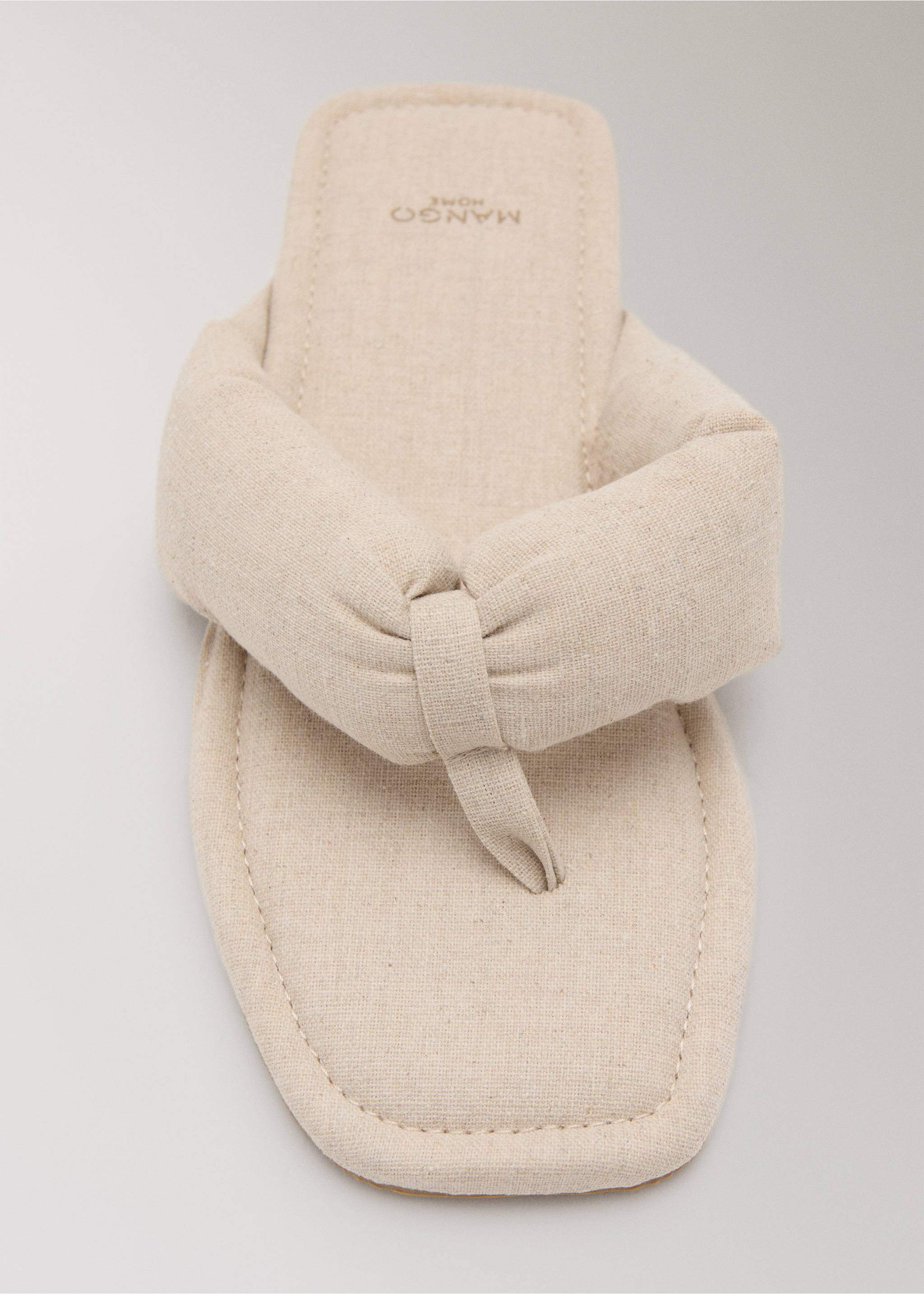 Padded mule slippers - Details of the article 1, Beige. Ref: 27043317-00.