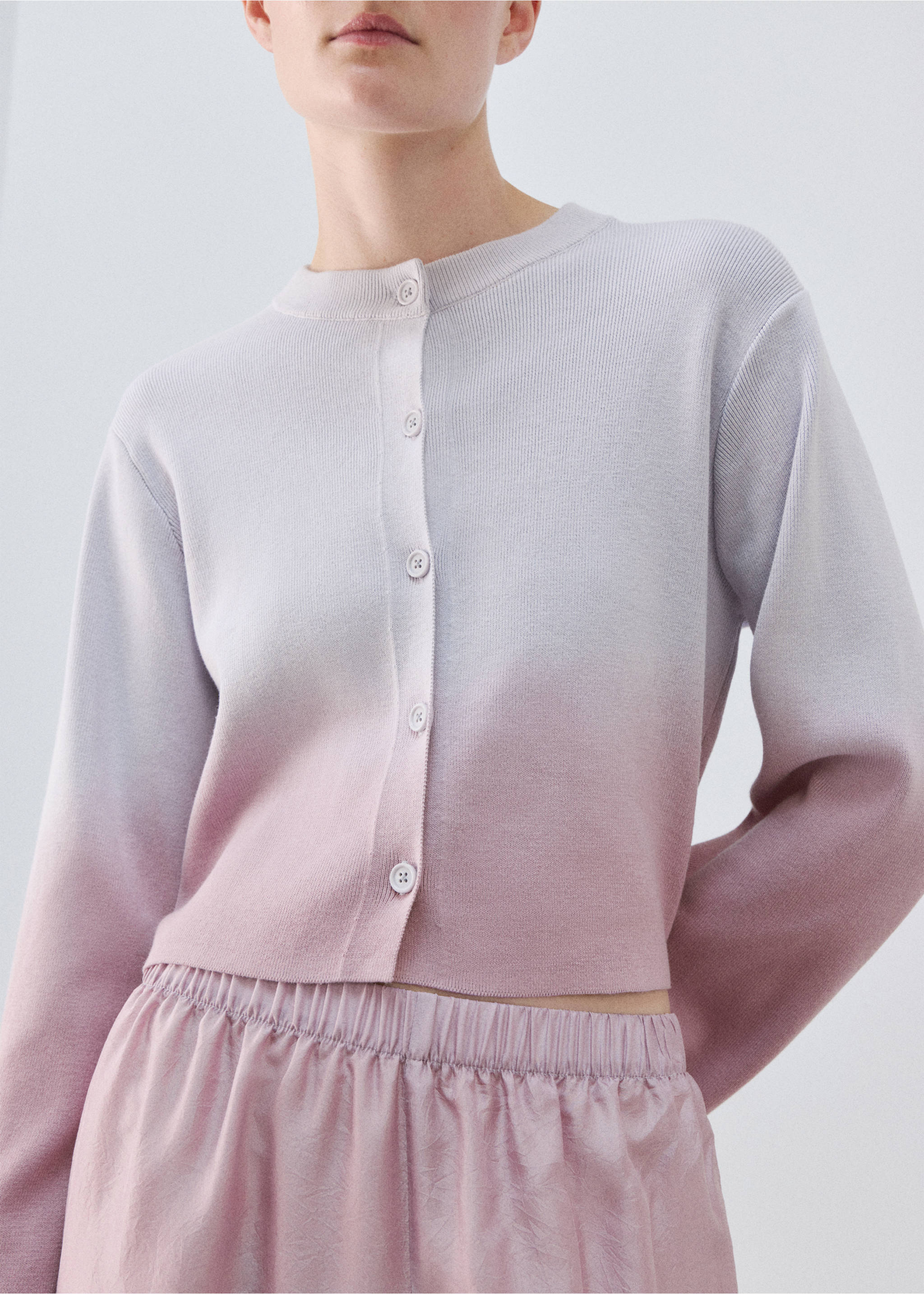 100% cotton gradient cardigan - Details of the article 6, Lilac. Ref: 27043320-00.