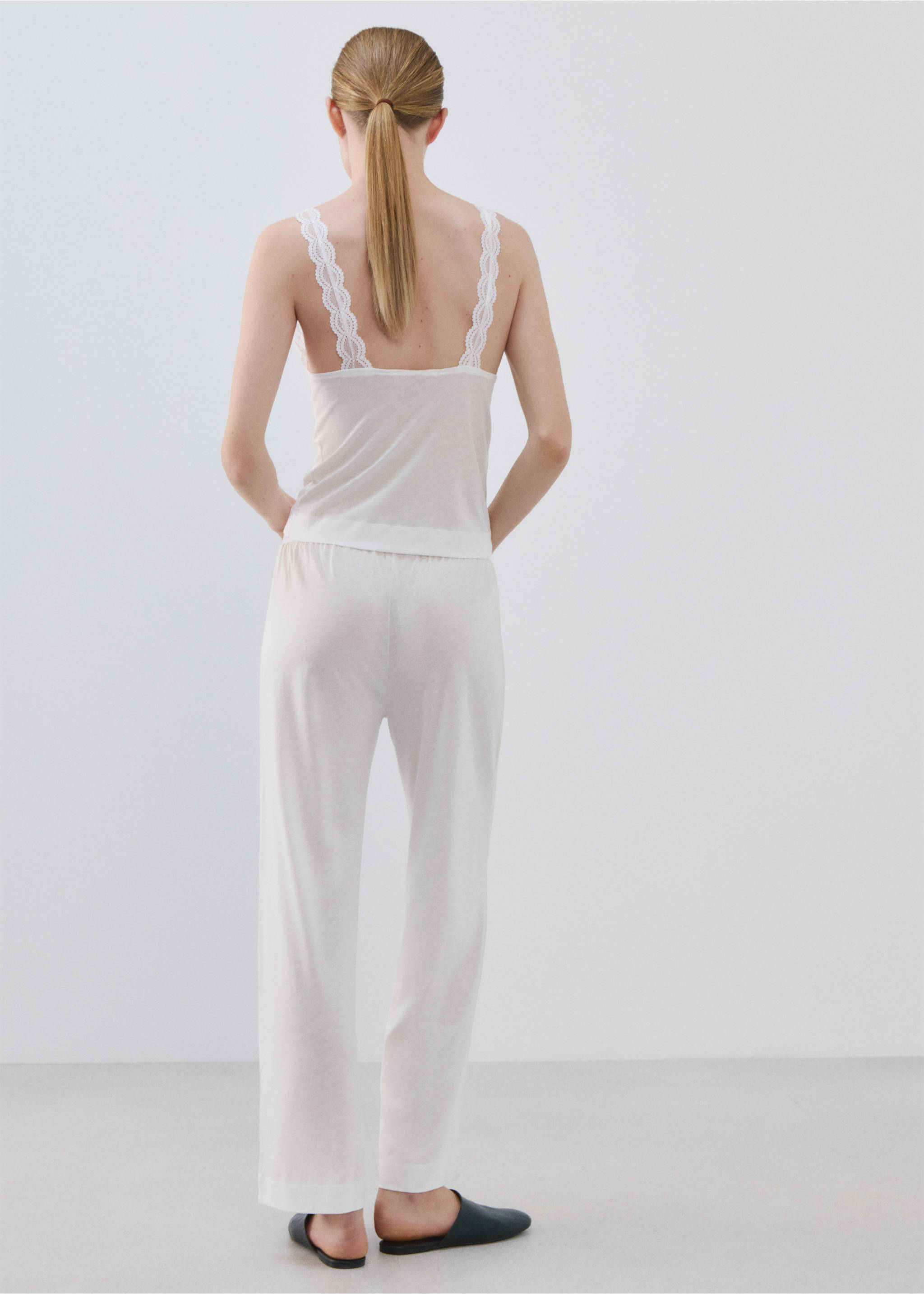 Basic long lyocell pants - Reverse of the article, White. Ref: 27043333-00.