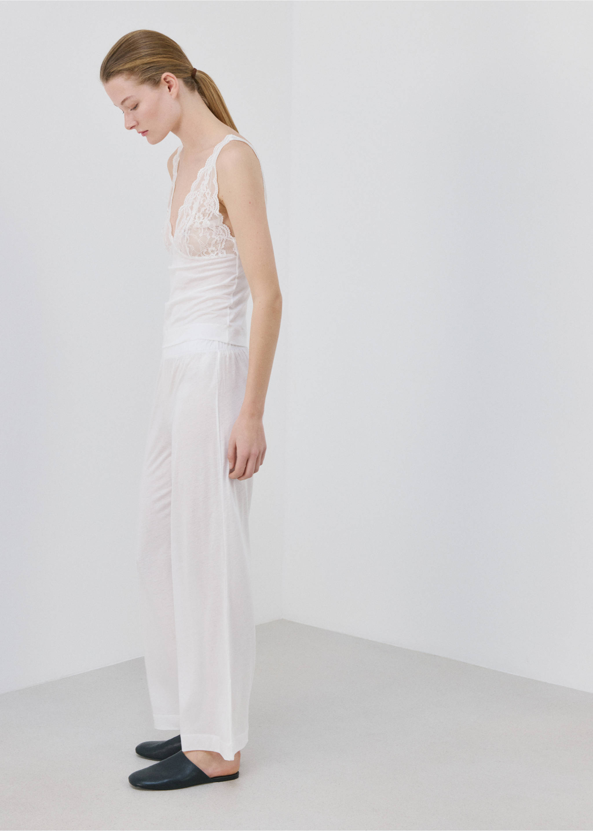 Basic long lyocell pants - Details of the article 1, White. Ref: 27043333-00.