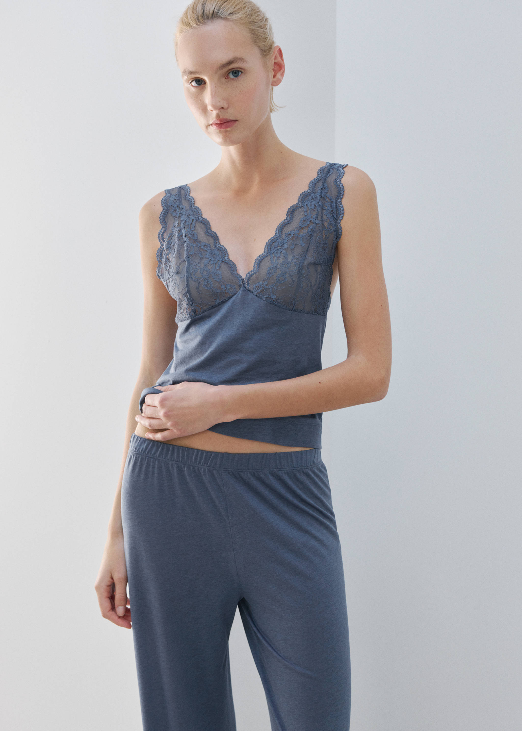 Basic long lyocell pants - Details of the article 1