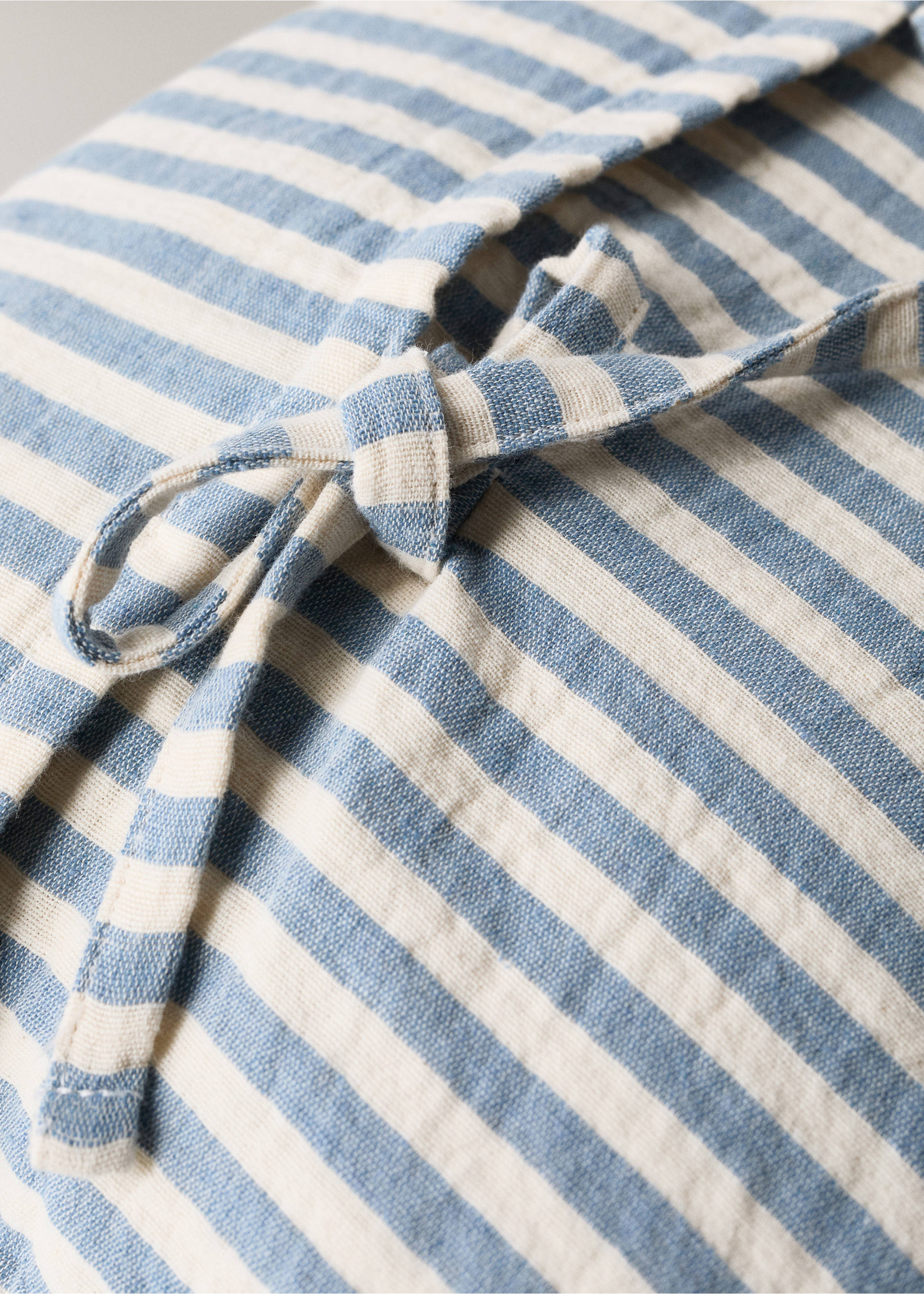 Housse coussin coton à rayures - Détail de l'article 2, Bleu. Ref: 27043334-00.