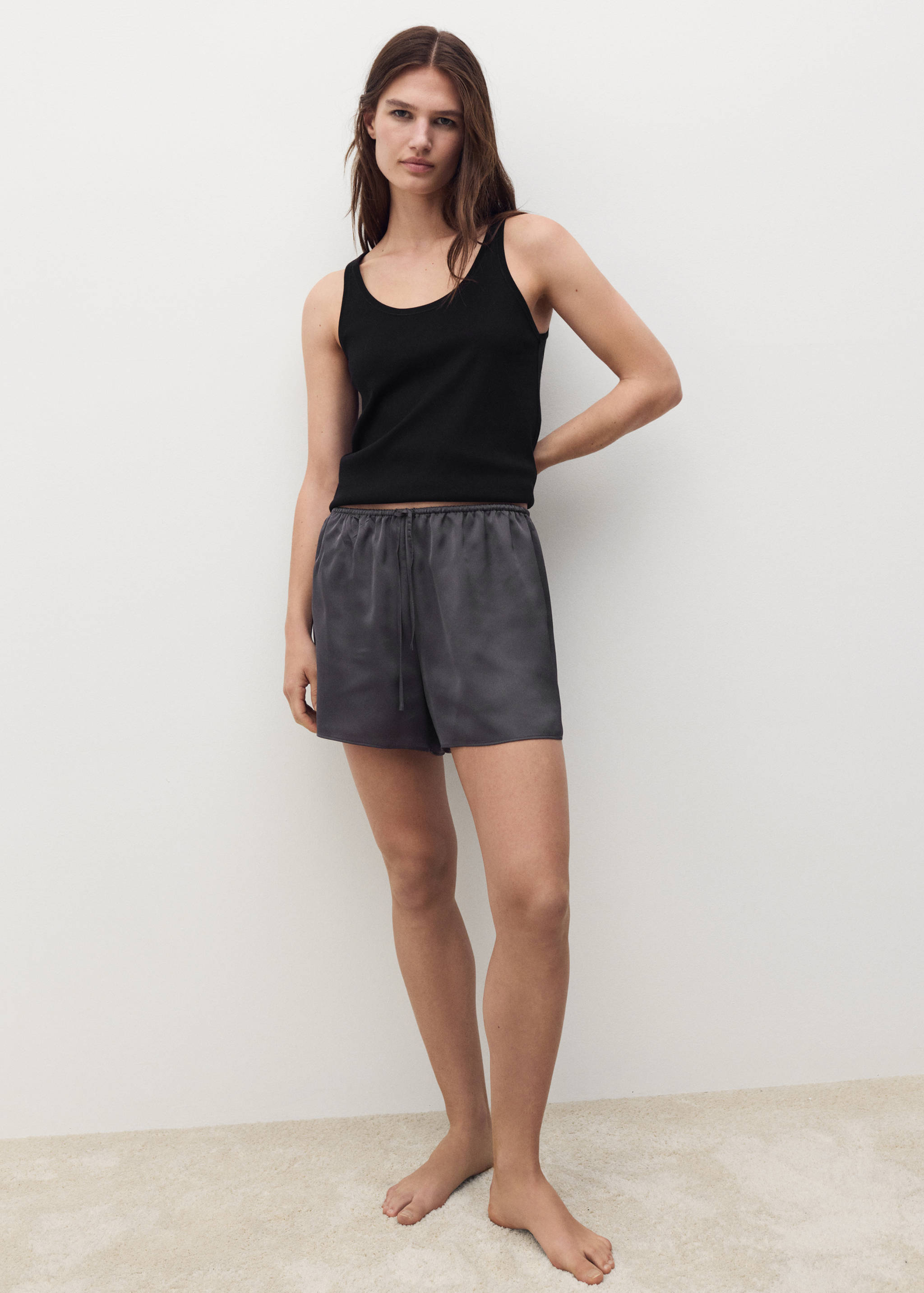 Cotton round-neck top - General plane