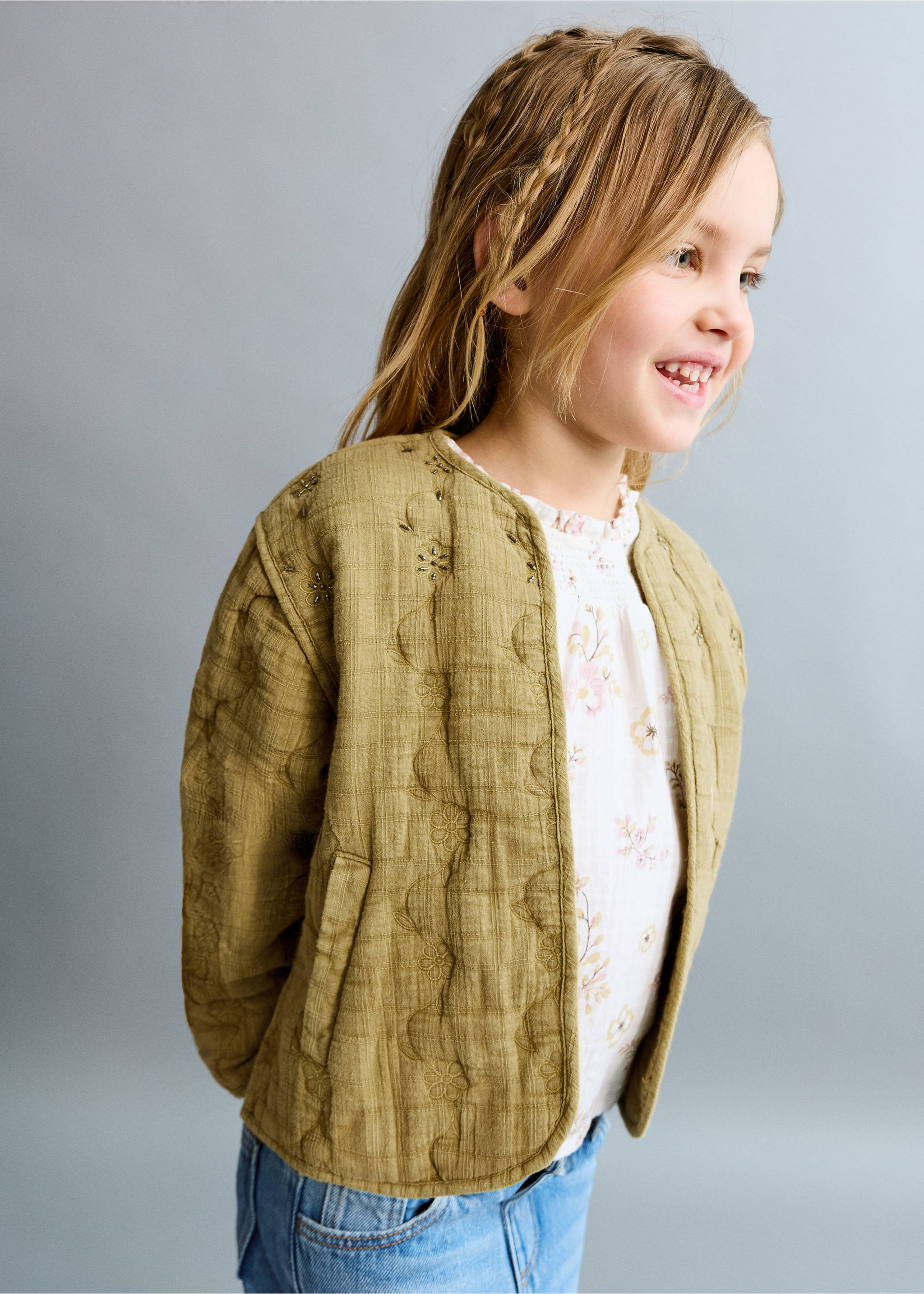 Bead embroidery jacket - Details of the article 1, Lime. Ref: 27043722-00.