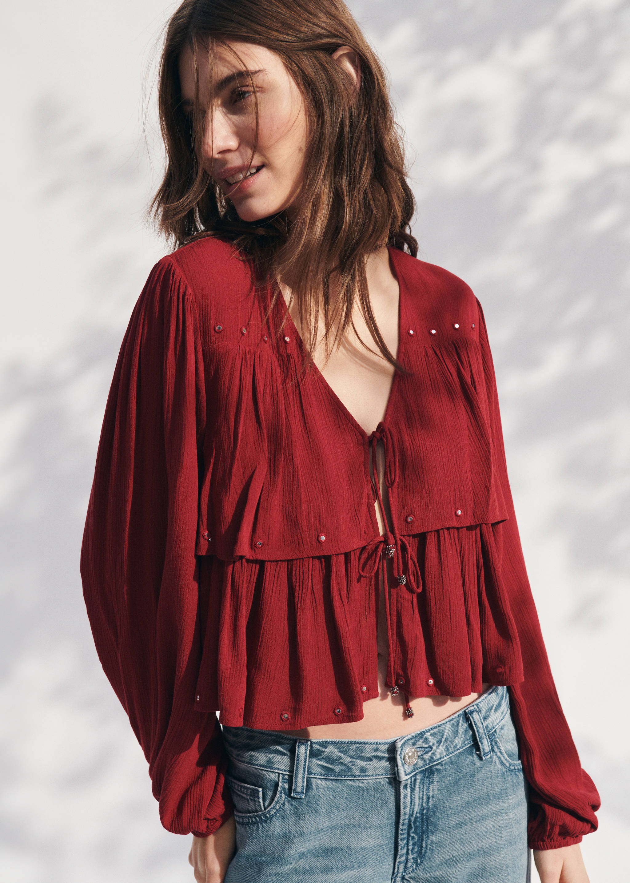 Bluse mit Rüschendetail - Detail des Artikels 5