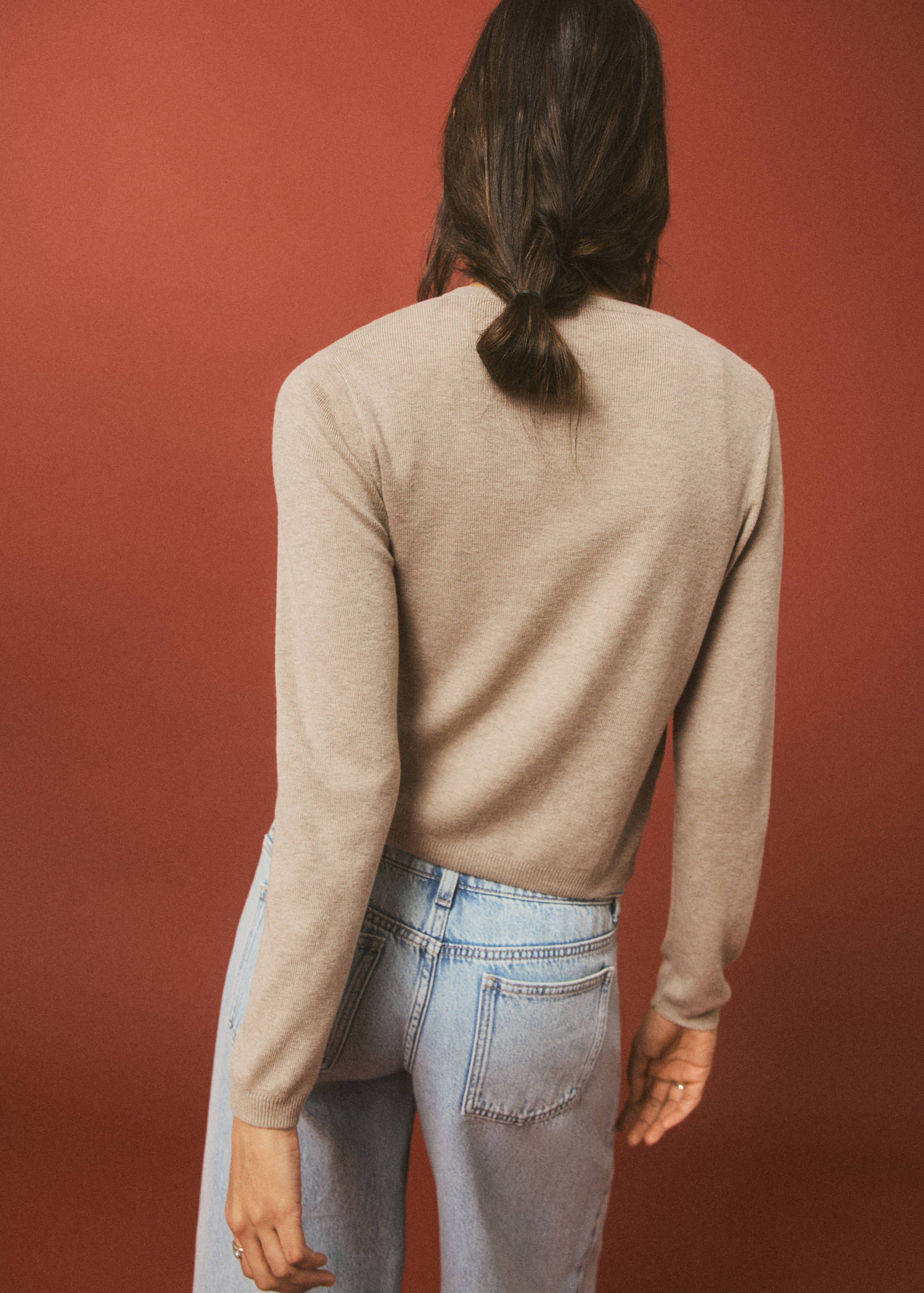 Вязаный кардиган с завязками - Обратная сторона изделия