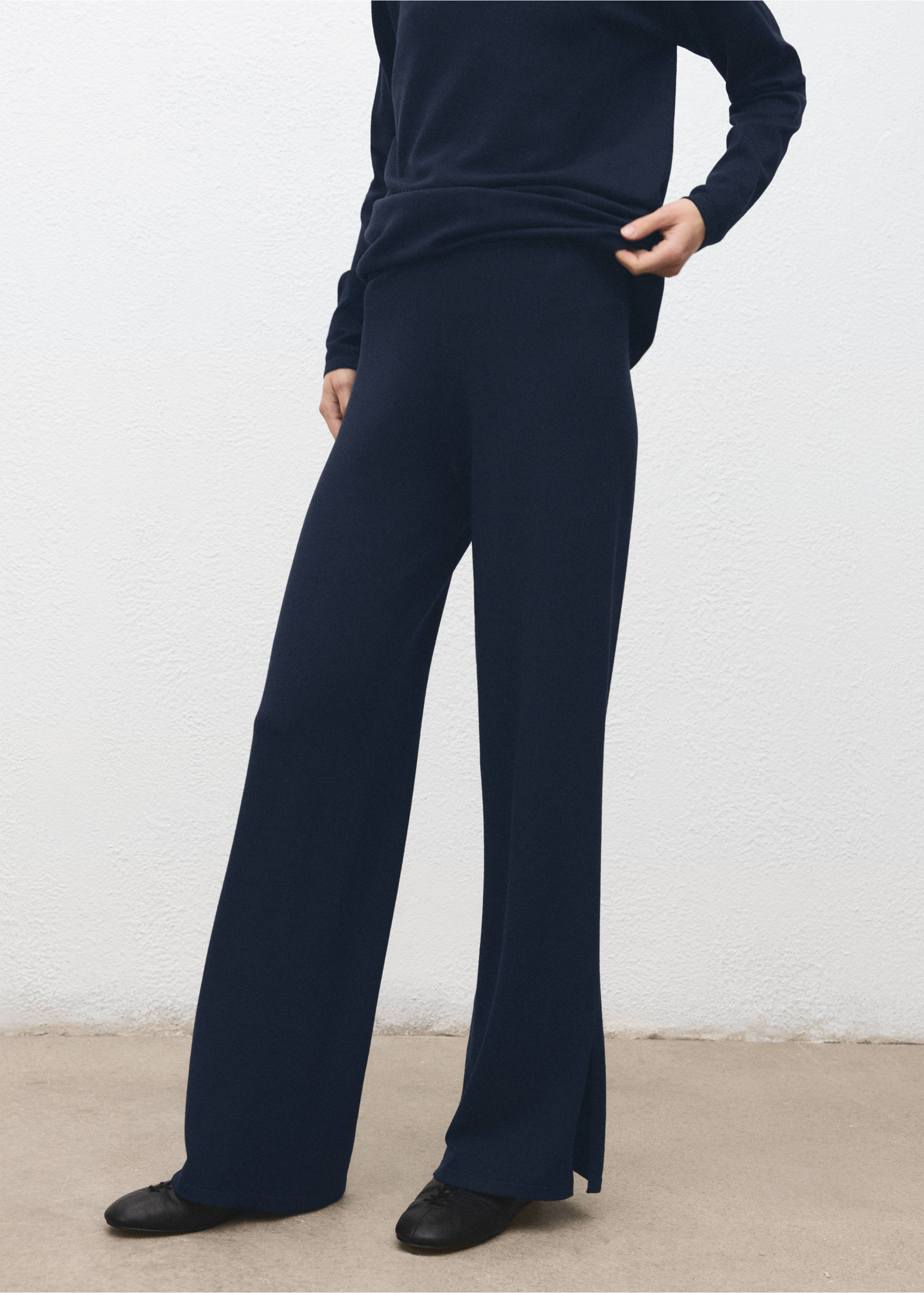 Straight knitted trousers - Medium plane, Dark Navy. Ref: 27044050-00.