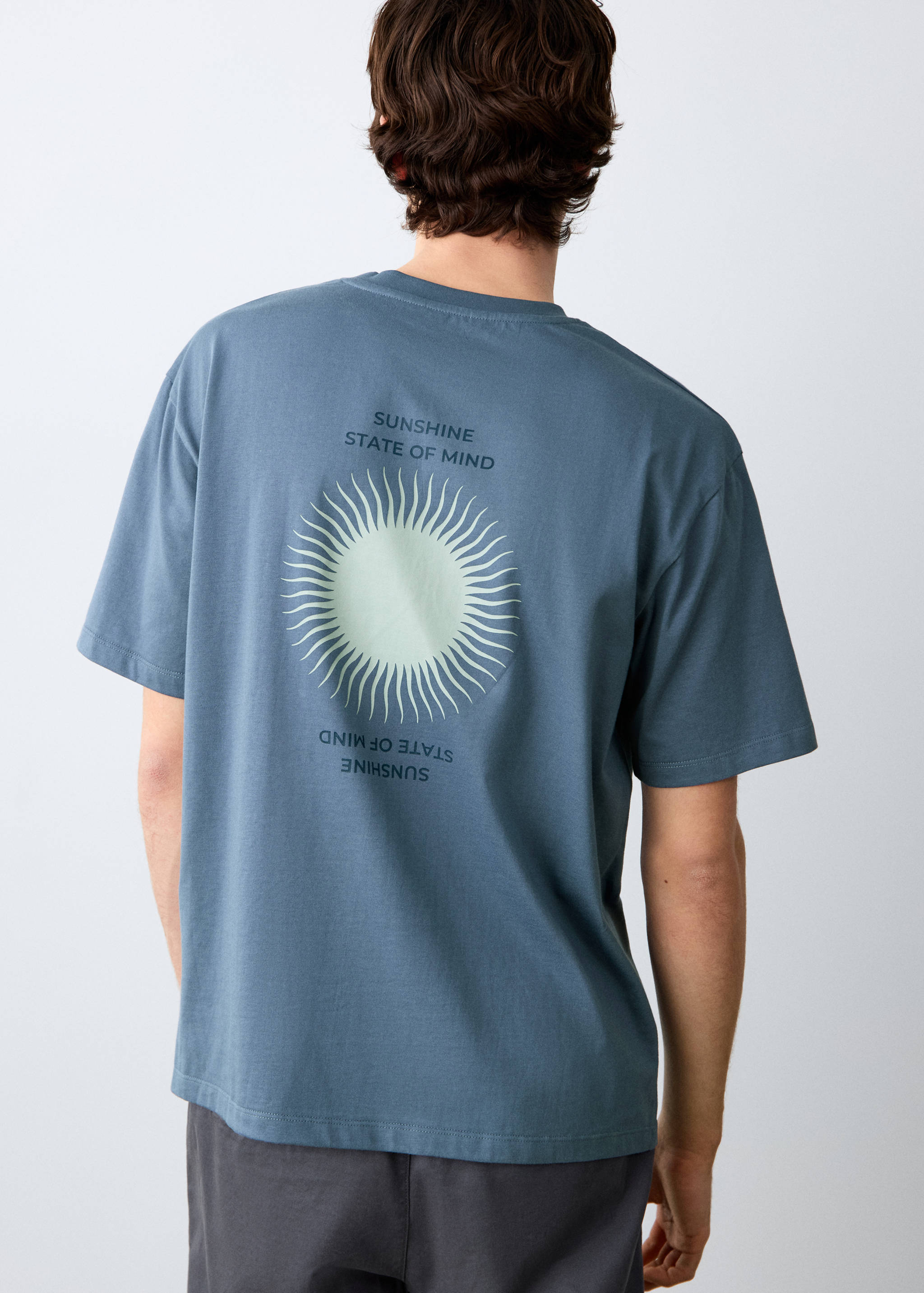 Short-sleeved printed t-shirt - Reverse of the article