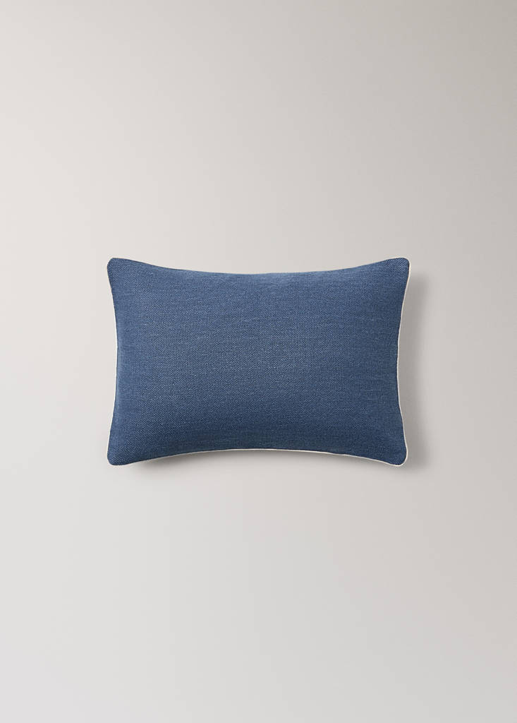 Piped cushion cover 30x40 cm — Indigo Blue