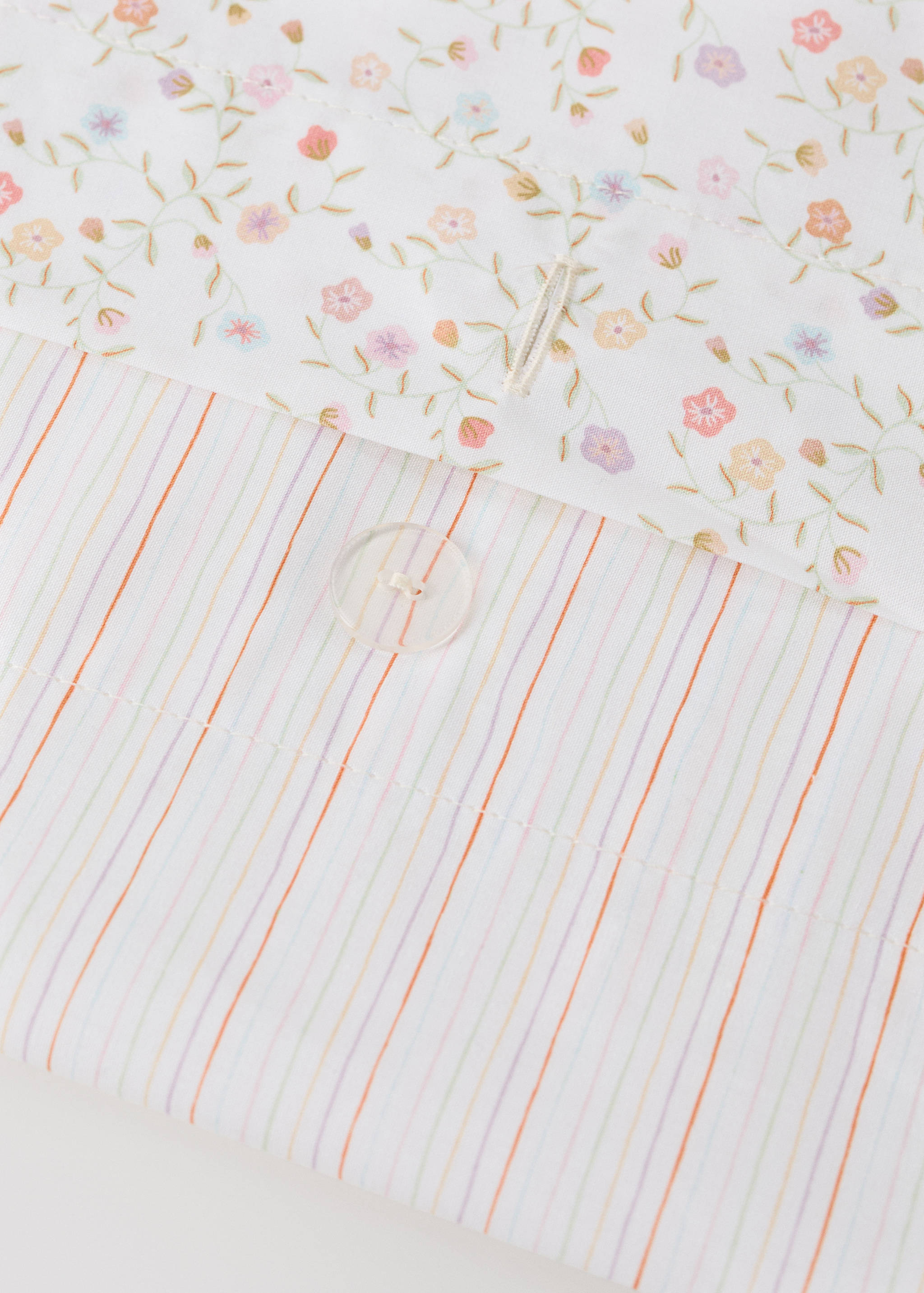 Reversible striped and floral nursery cot duvet cover - Details of the article 1