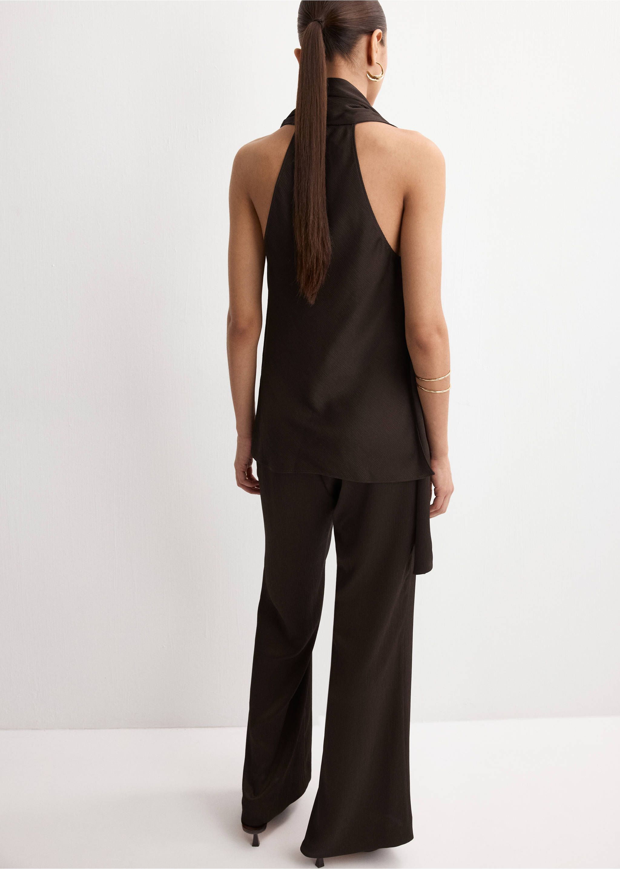 Satin straight-fit trousers - Reverse of the article, Chocolate. Ref: 27044075-00.