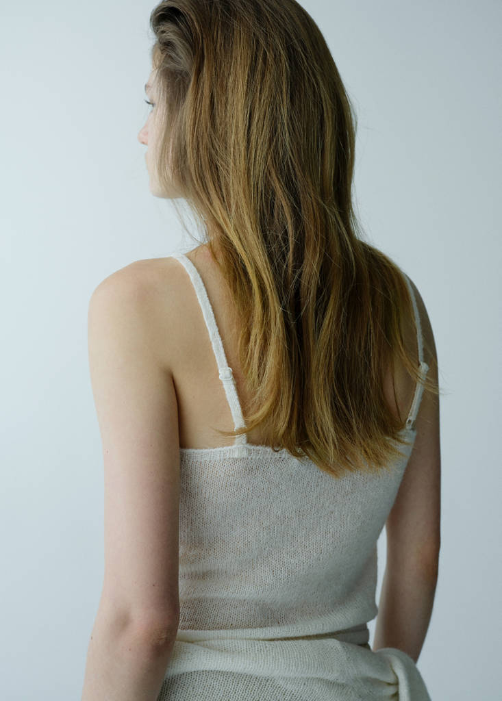 Top with lace neck — Ecru
