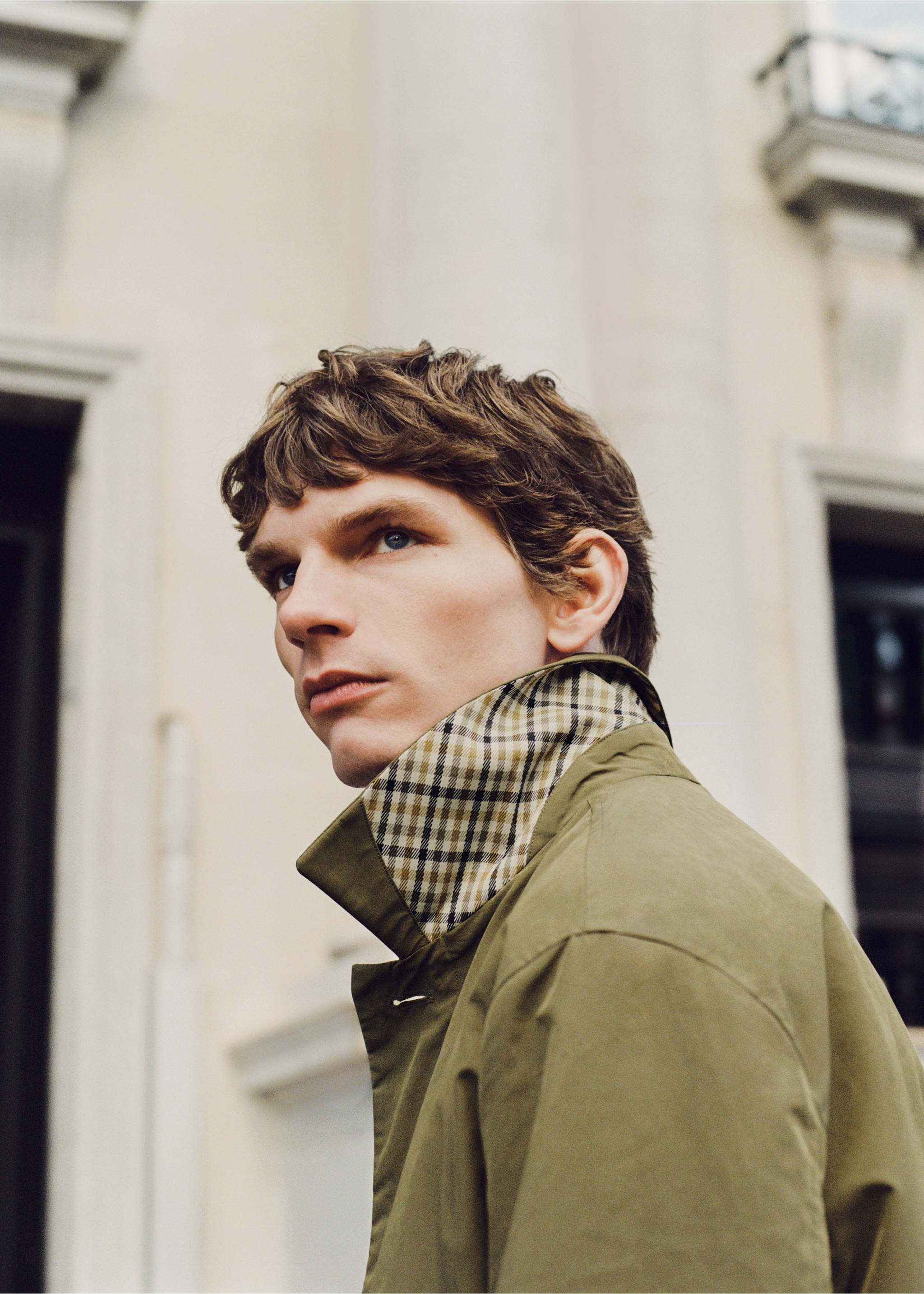 Water-repellent parka with removable vest - Details of the article 5, Olive Green. Ref: 27044406-00.