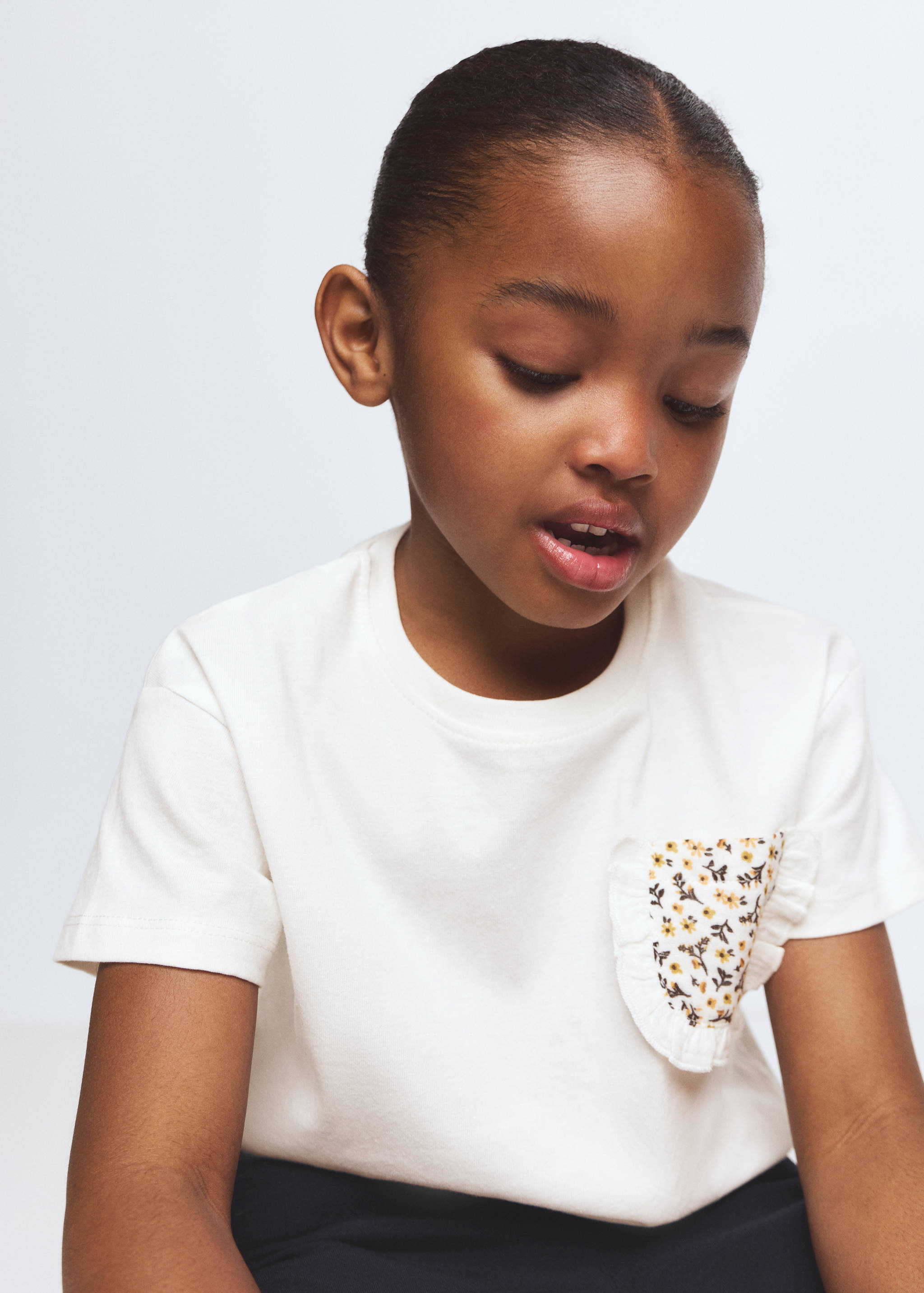 Cotton T-shirt with embroidered pocket - Medium plane