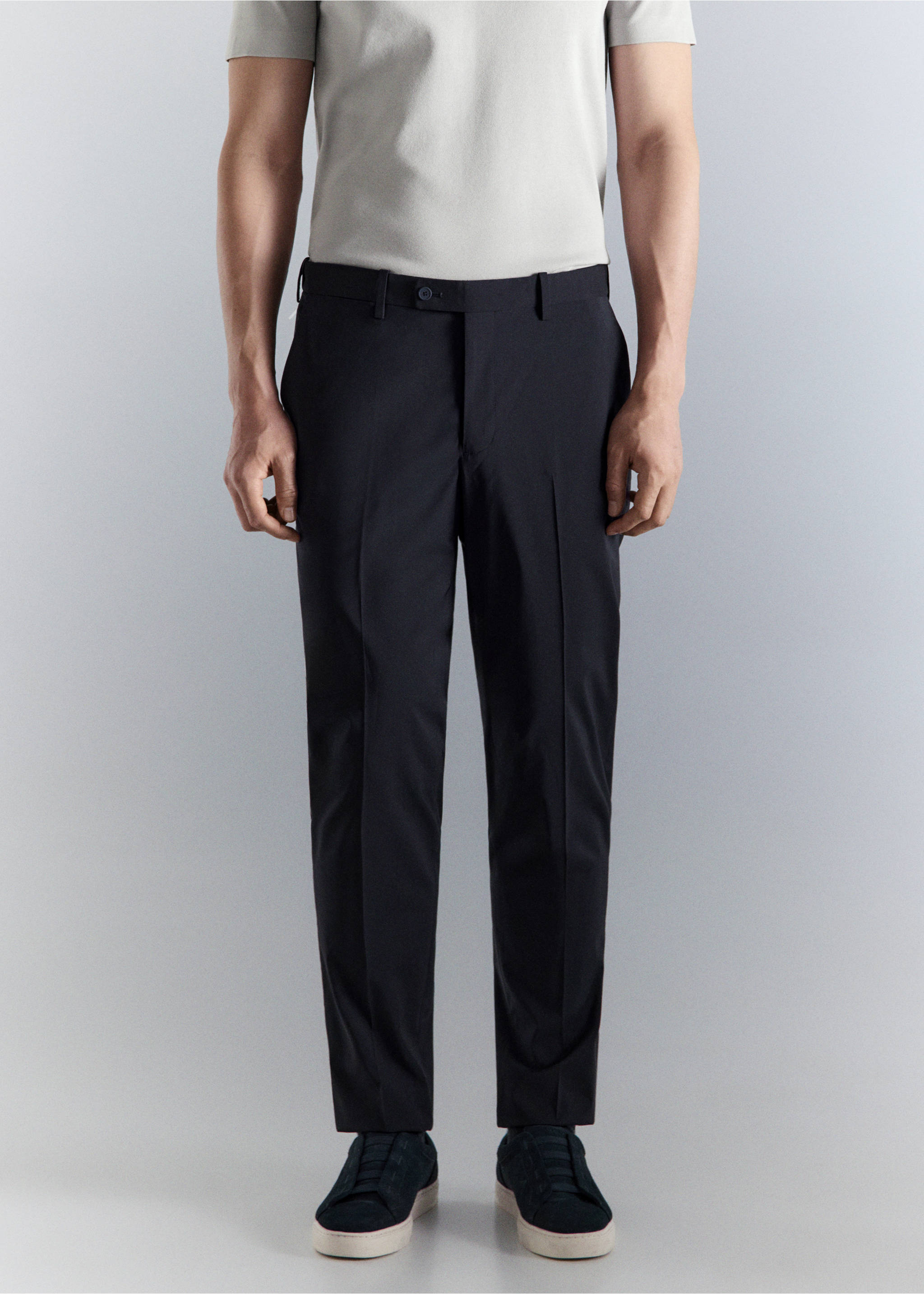 Trousers travel - Средний план, Глубокий темно-синий. Ref: 27044420-00.