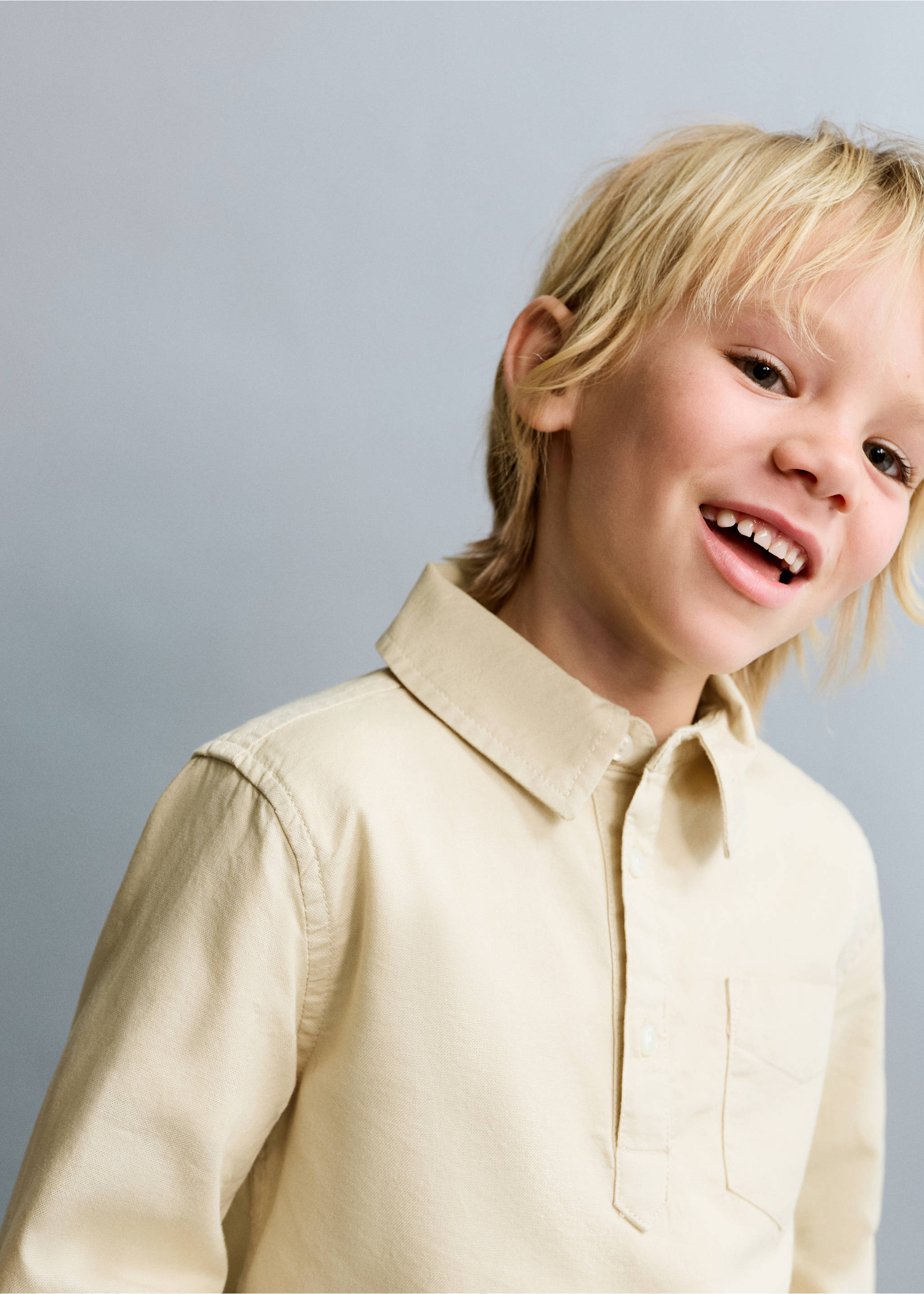 Camisa algodón bolsillo - Detalle del artículo 1, Blanco marfil. Ref: 27044422-00.