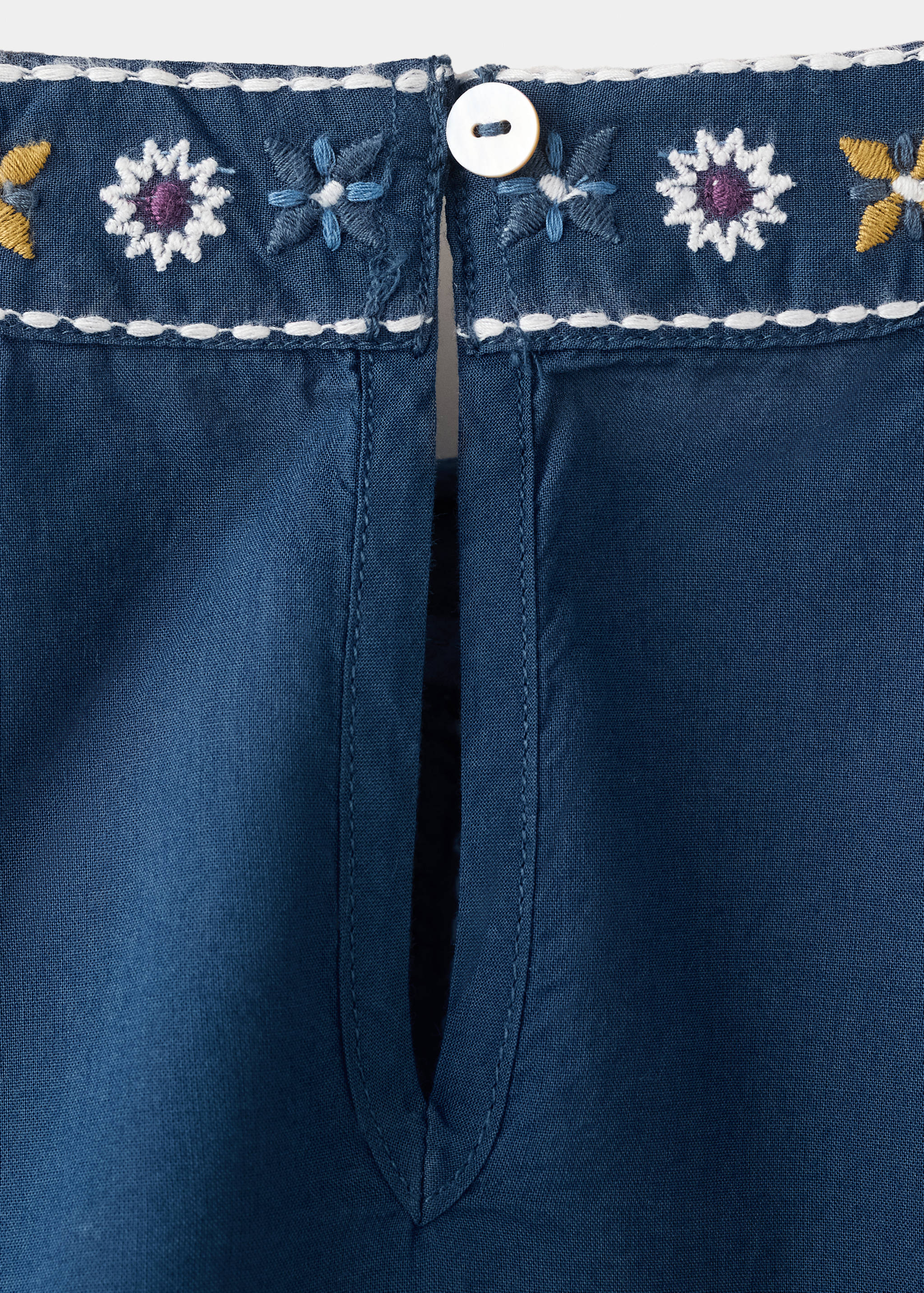 Blouse col perlé - Détail de l'article 0