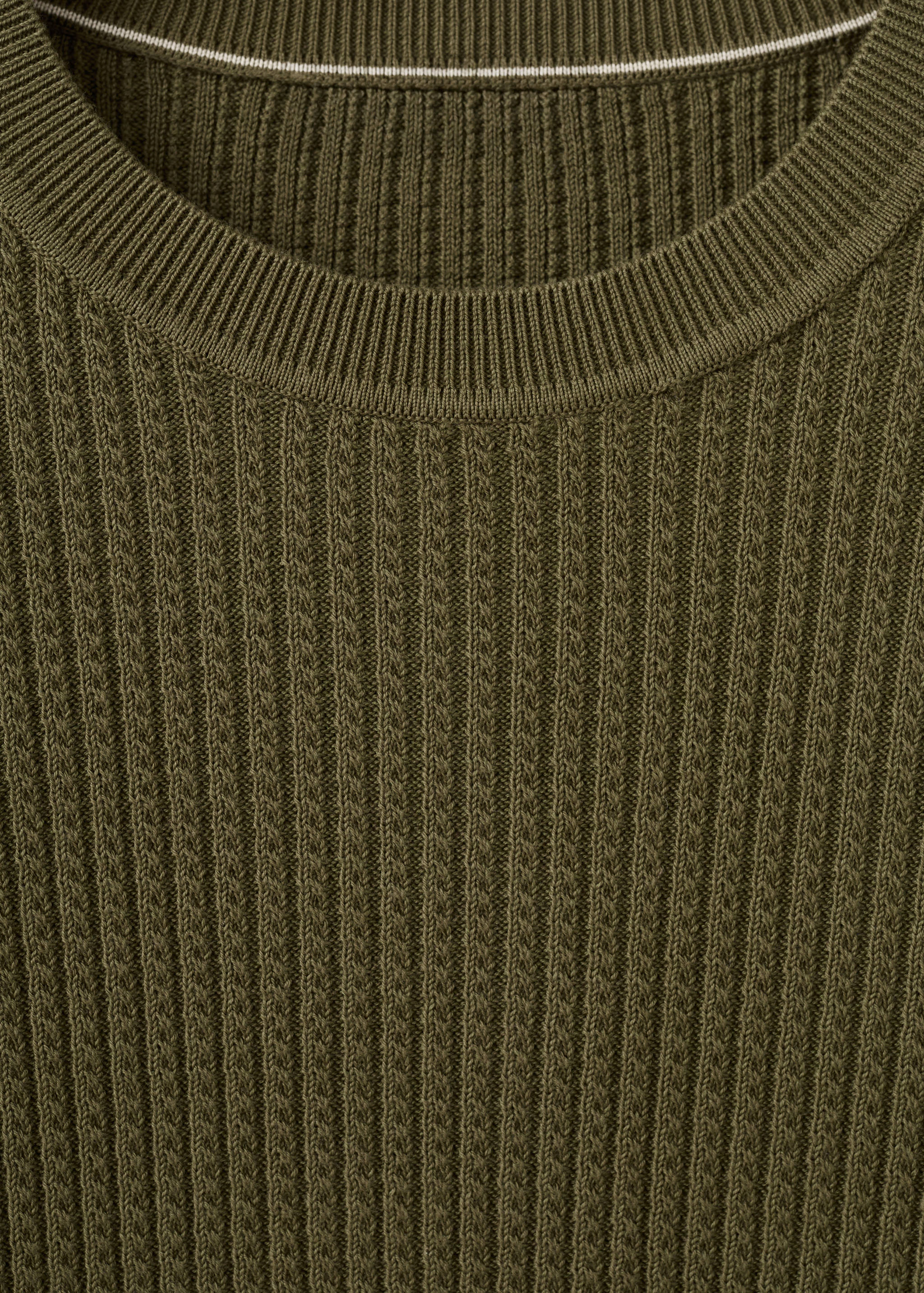 Fine knit microstructure sweater - Details of the article 8
