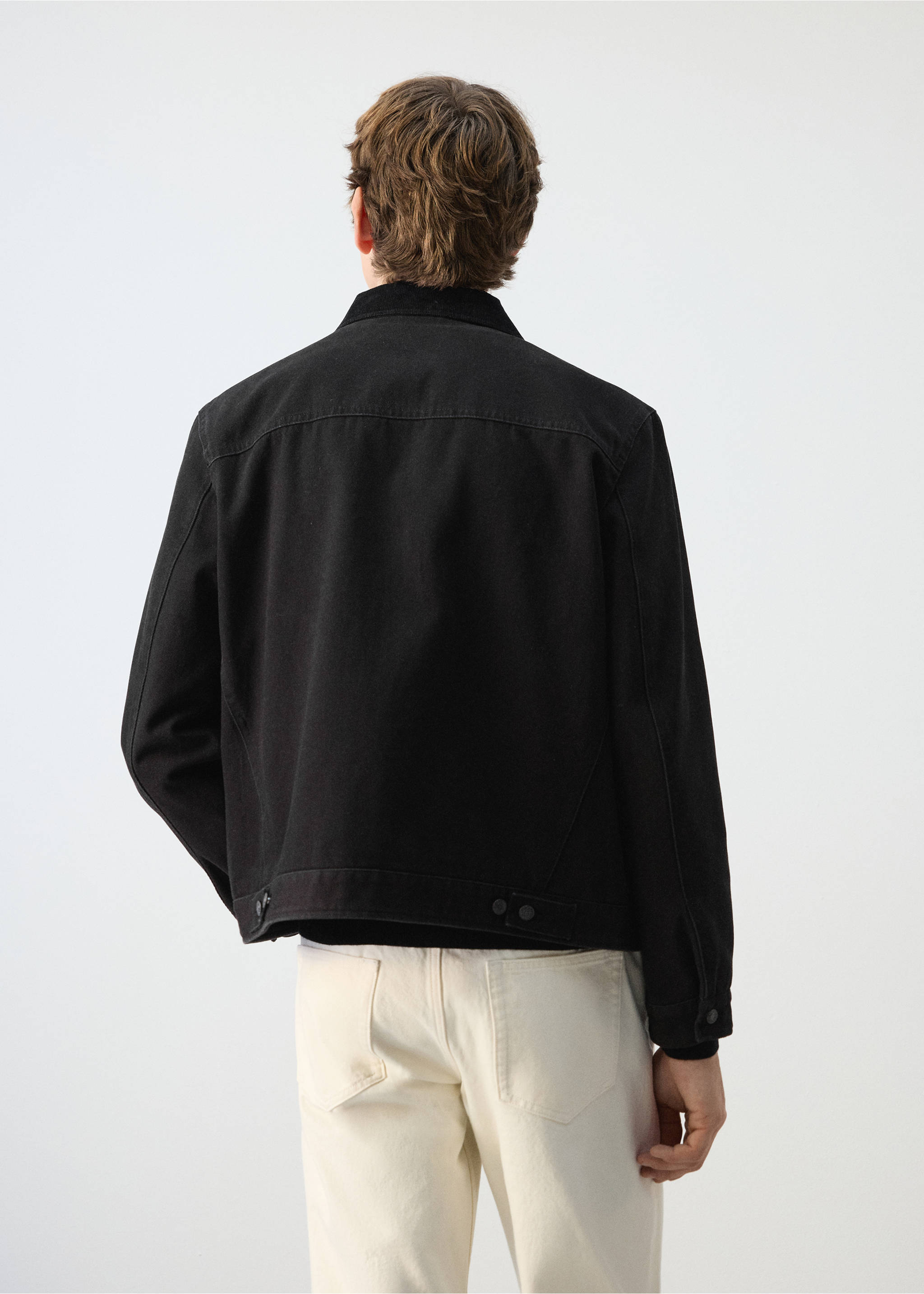 Джинсовая куртка с вельветовым воротником - Обратная сторона изделия, Черный деним. Ref: 27044427-00.