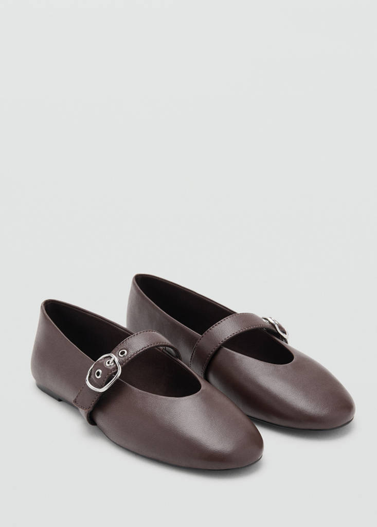 Leather ballerina with strap and buckle — Chocolate