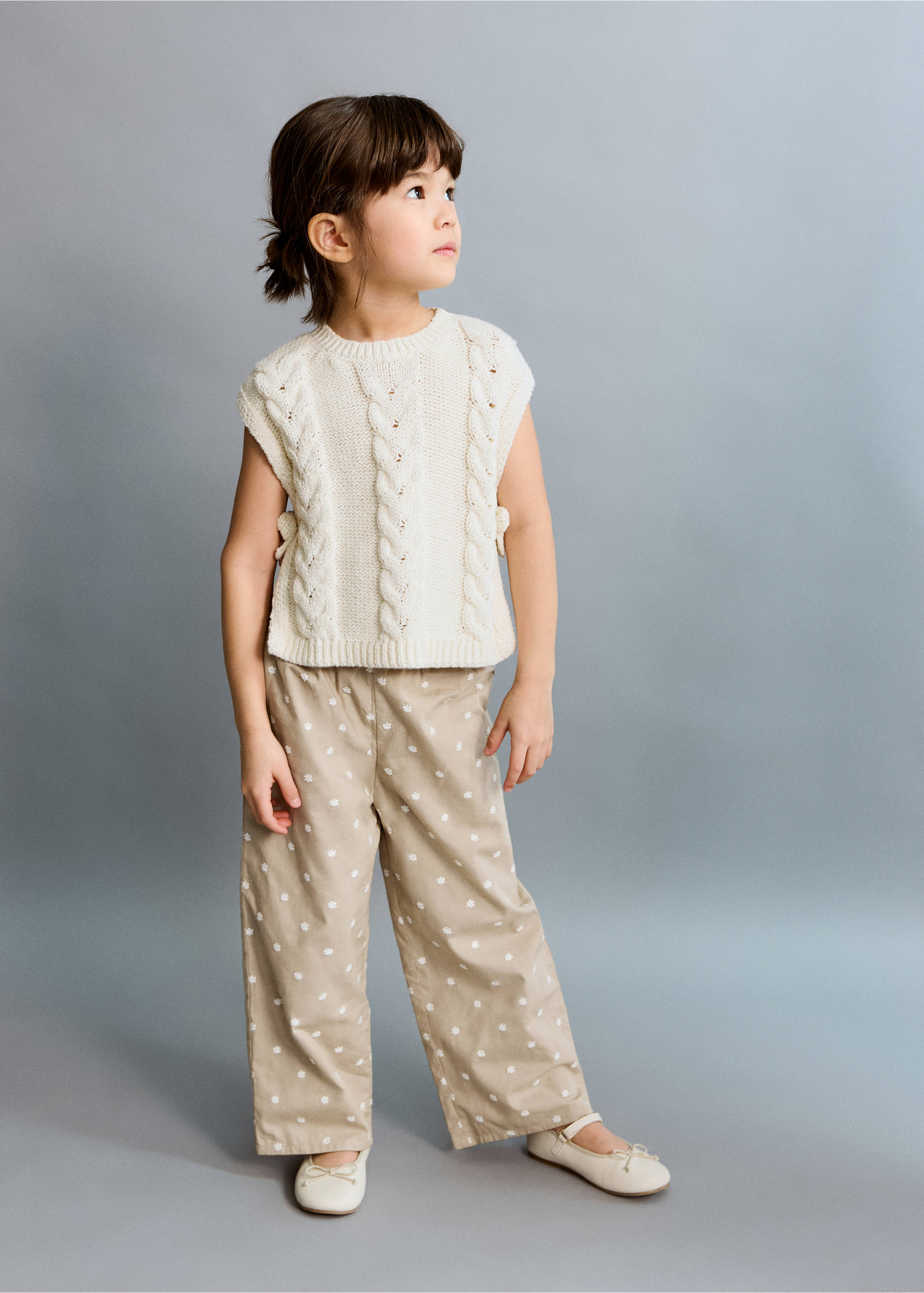 Embroidered floral paperbag trousers - General plane, Sand. Ref: 27044433-00.