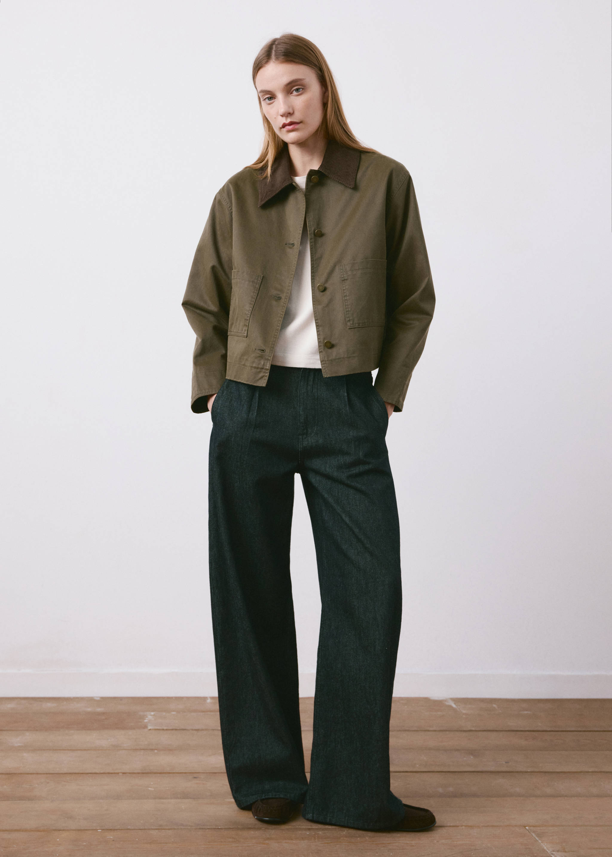 Cotton parka with contrasting collar - General plane