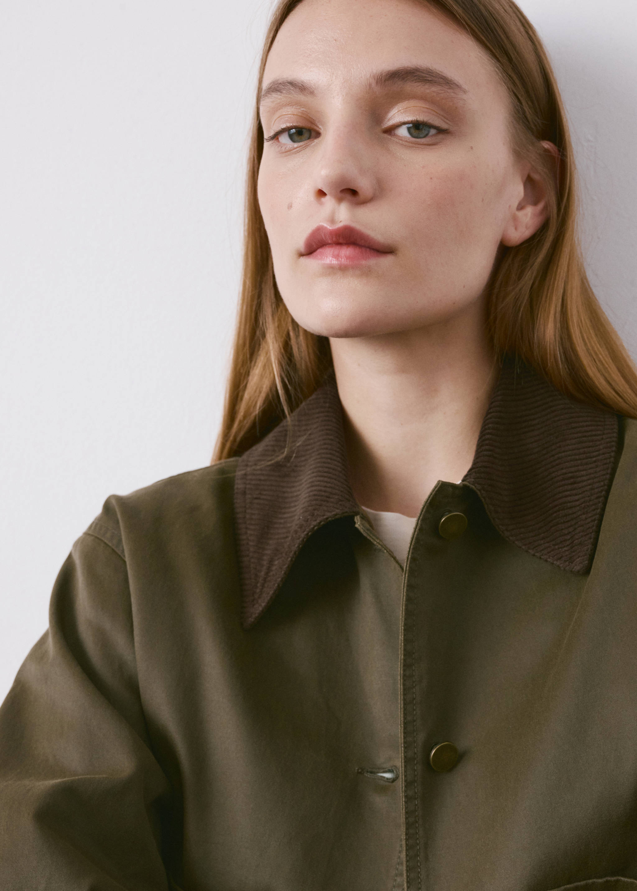 Cotton parka with contrasting collar - Details of the article 1