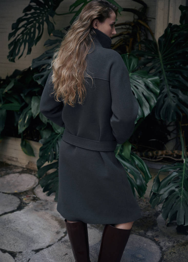 Woollen coat with belt — Grey