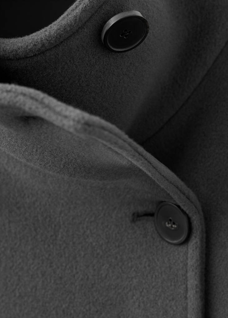 Woollen coat with belt — Grey