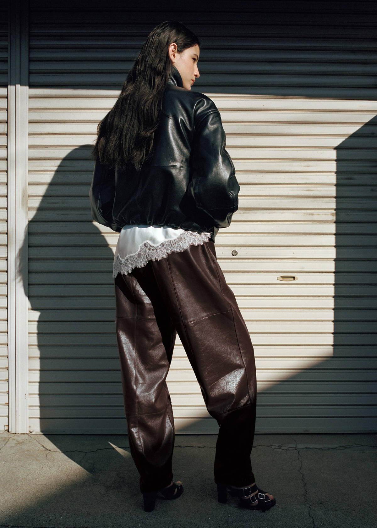 Buttoned hem leather trousers — Burgundy