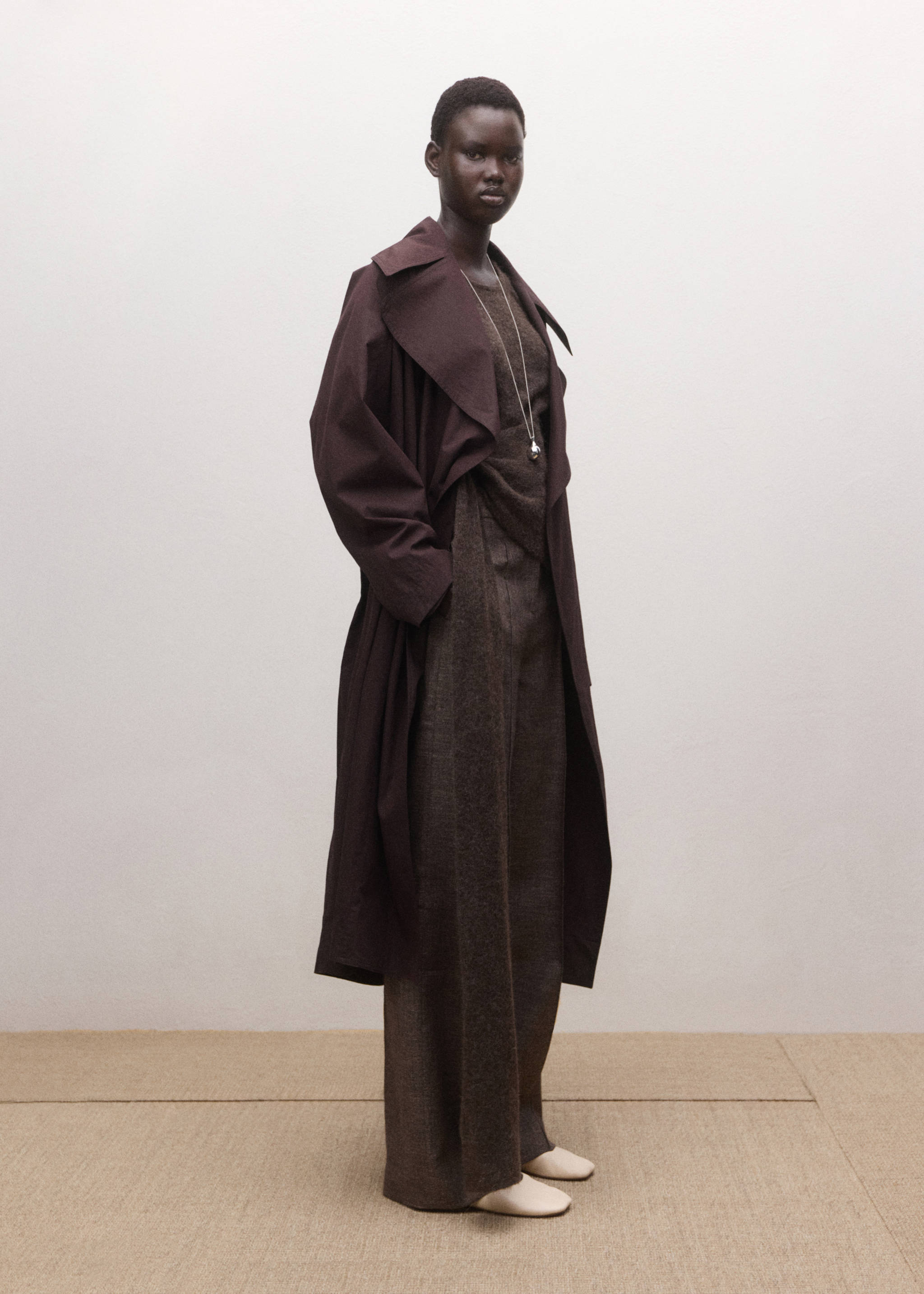 Cotton trench with maxi lapels and belt - General plane