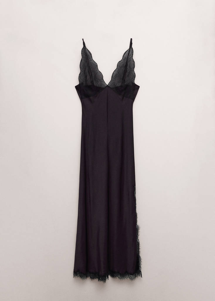 Lace dress with opening — Burgundy