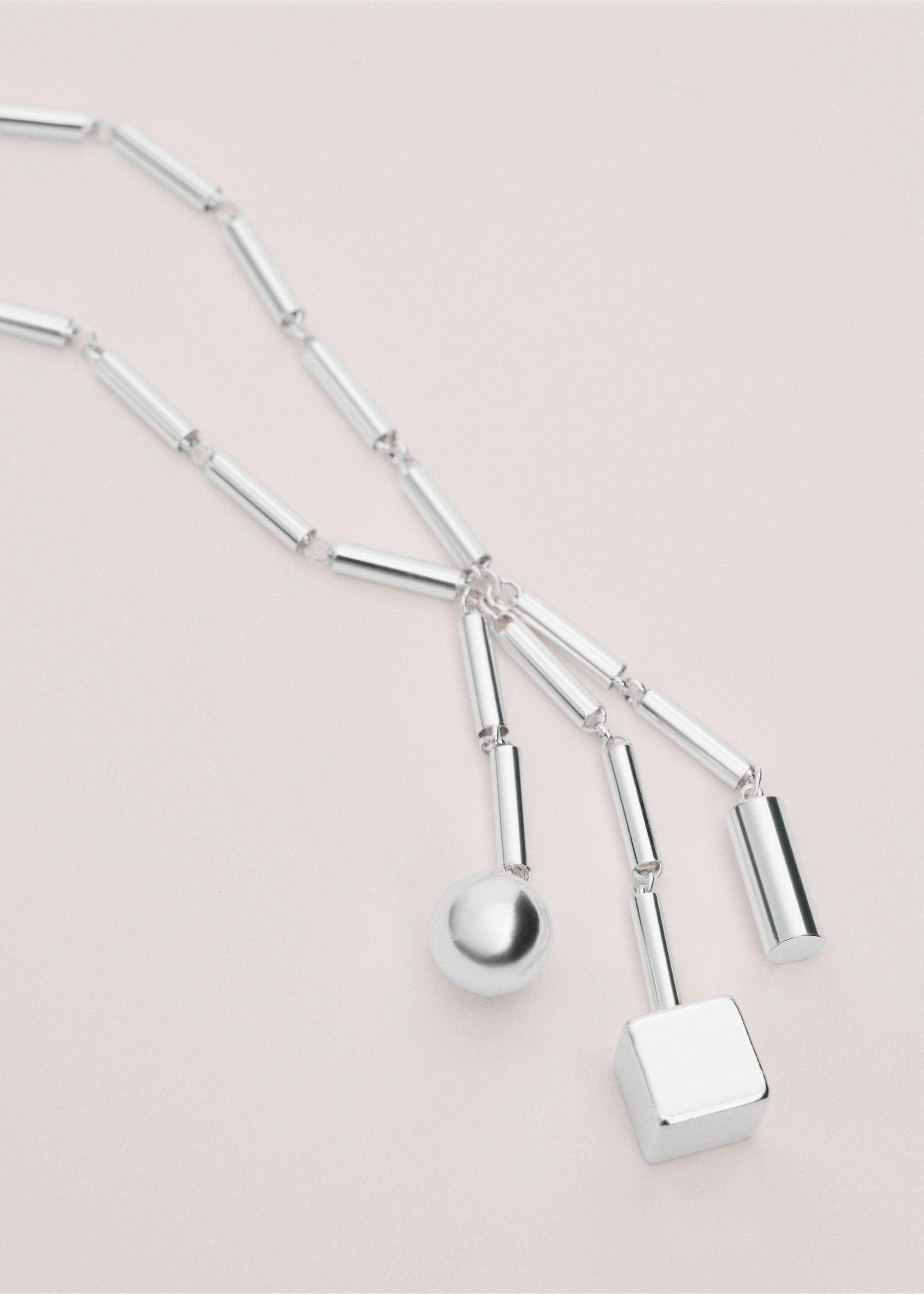 Pendant necklace with metallic pieces - Medium plane, Silver. Ref: 27044449-00.