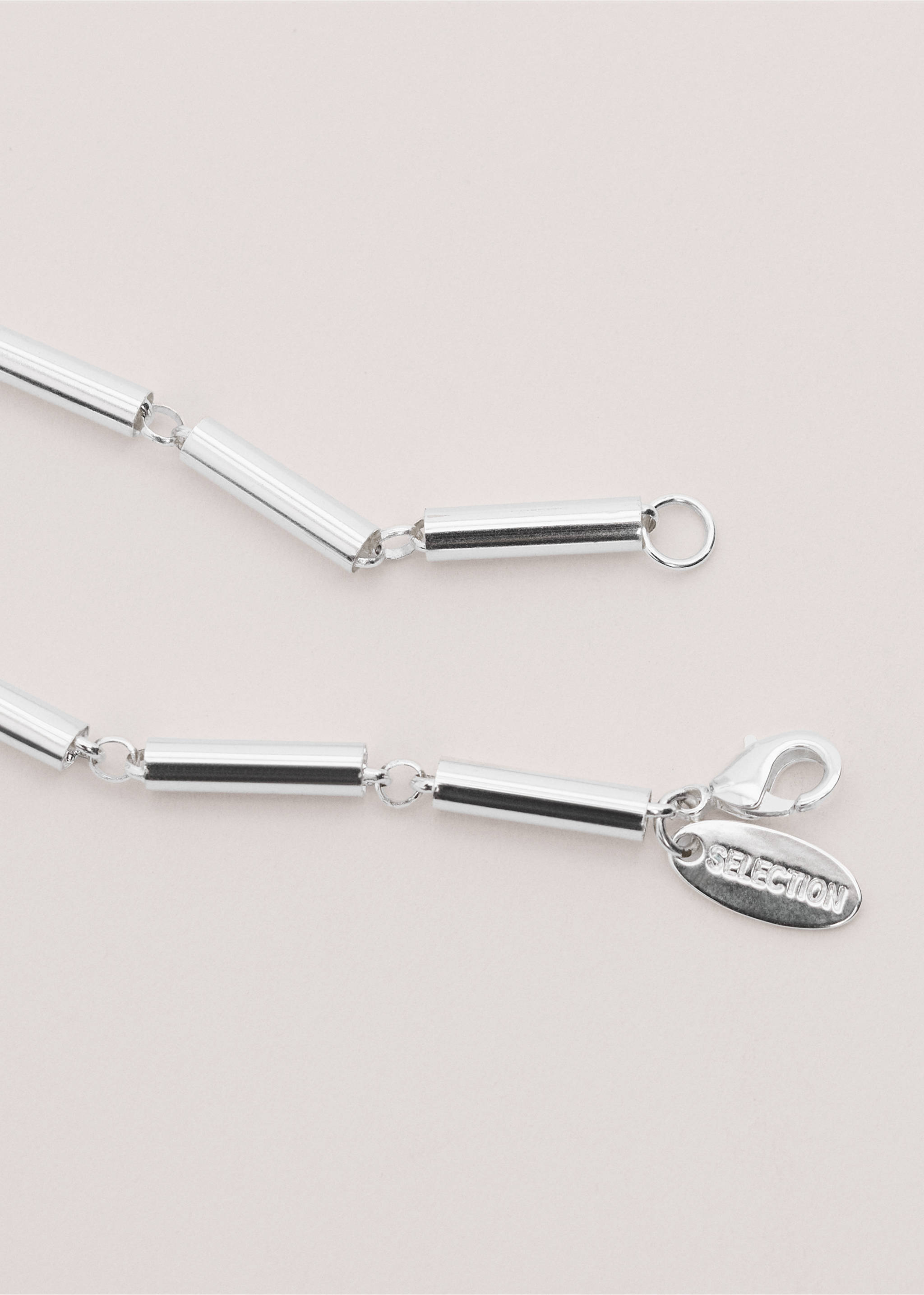 Pendant necklace with metallic pieces - Details of the article 2, Silver. Ref: 27044449-00.