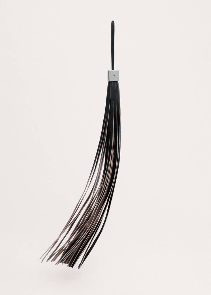 Fringed leather keyring — Black