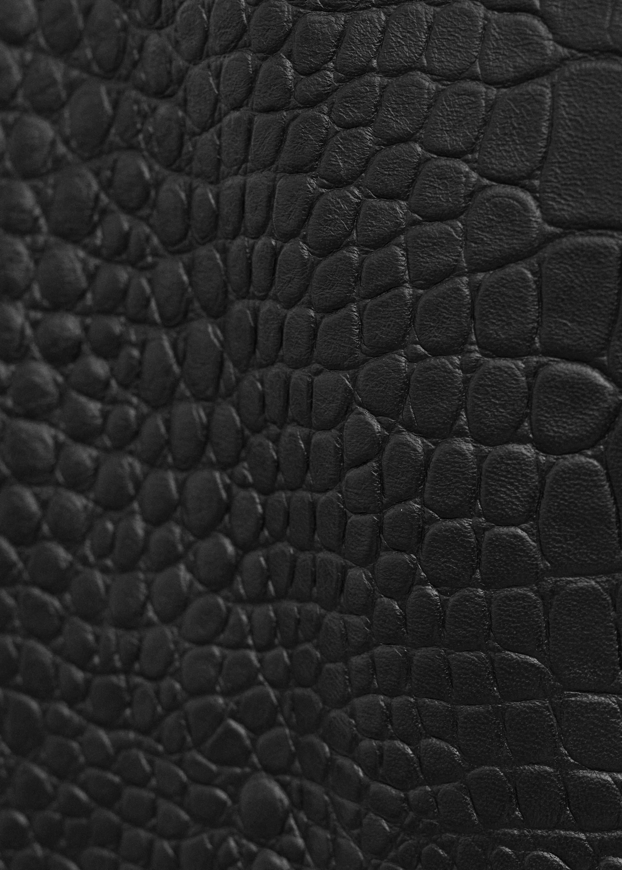Crocodile-effect leather miniskirt - Details of the article 8