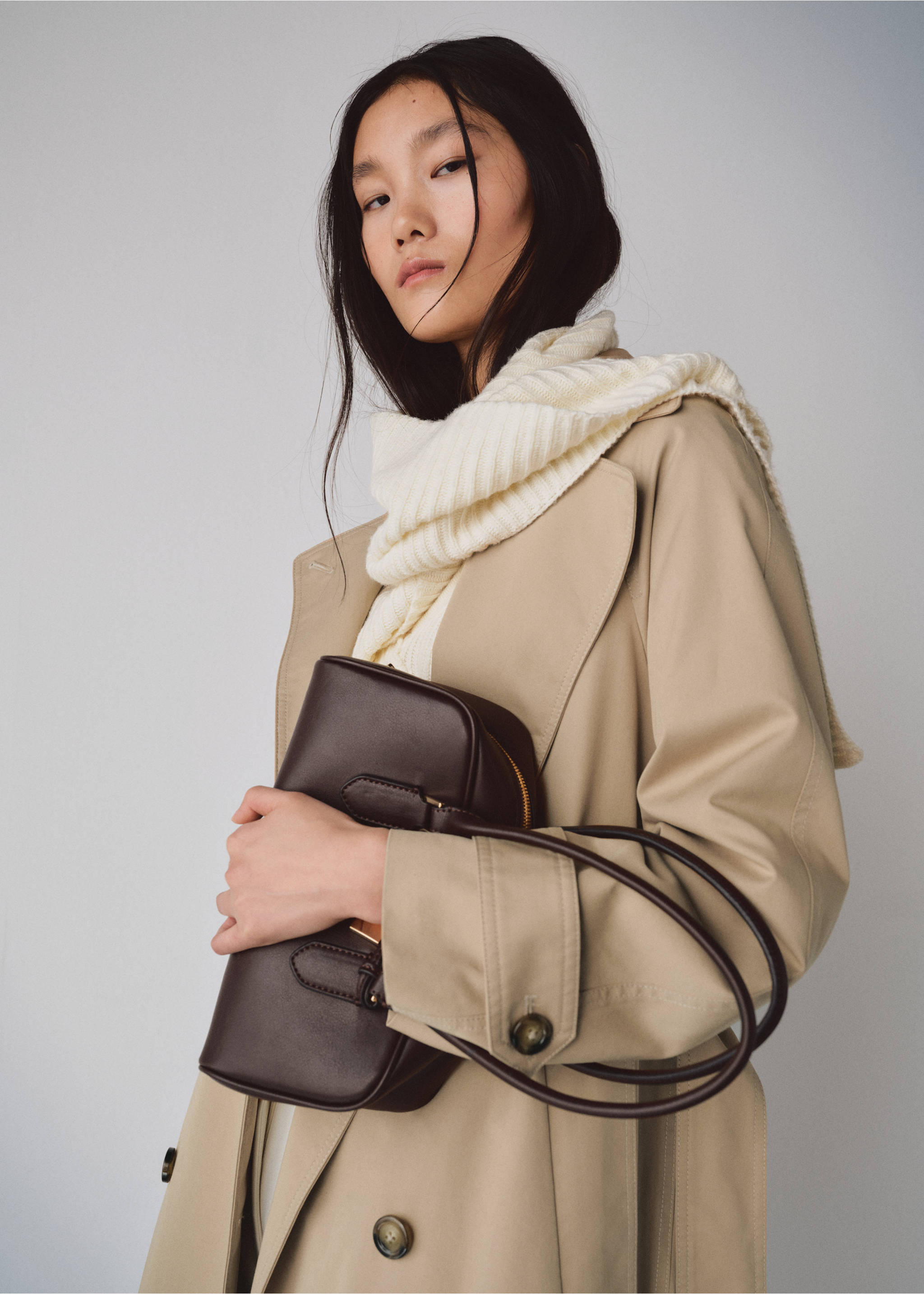 Long double-breasted trench coat - Medium plane, Beige. Ref: 27044774-01.