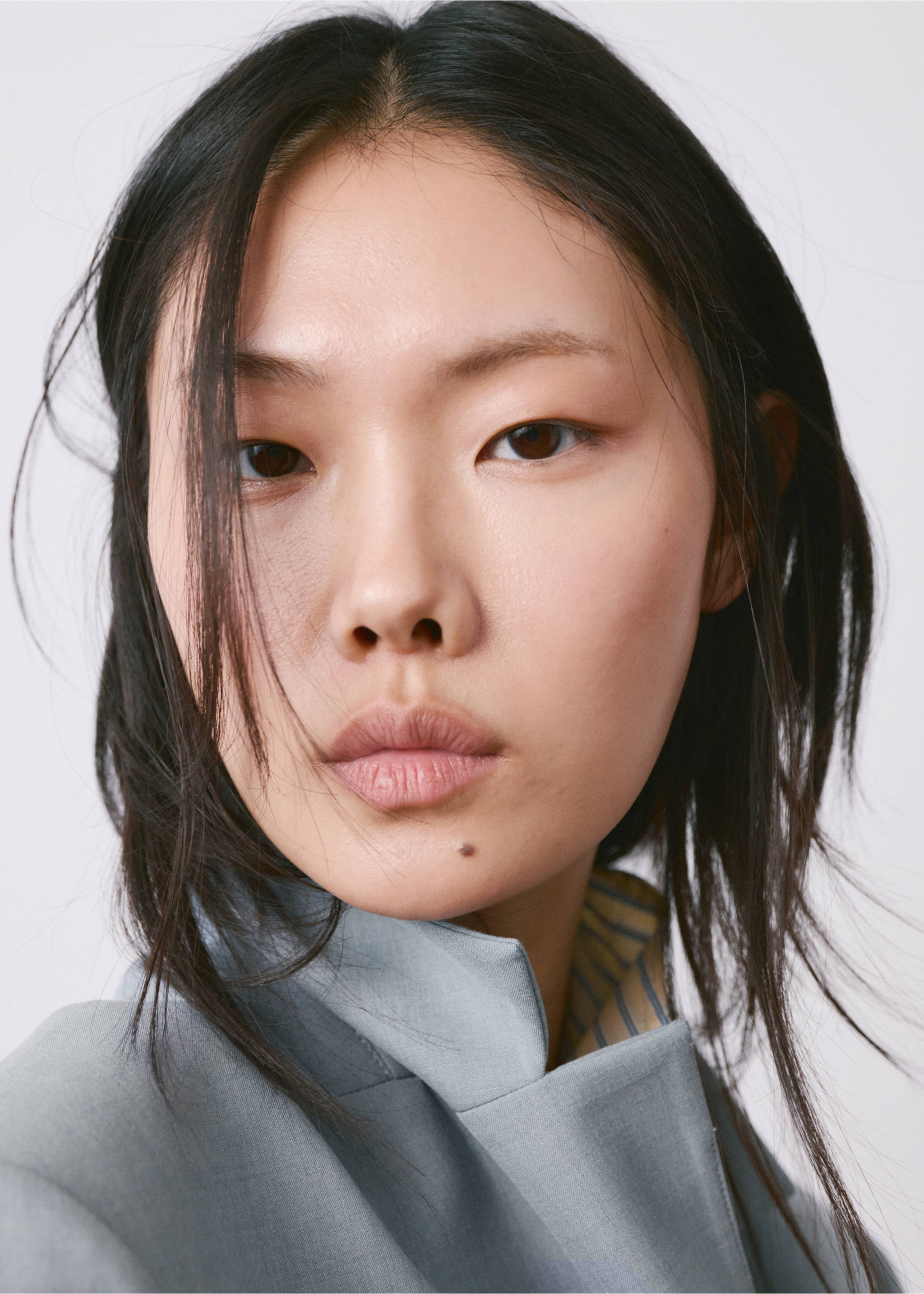 Straight suit jacket with lapel pockets - Details of the article 1, Blue. Ref: 27044789-00.